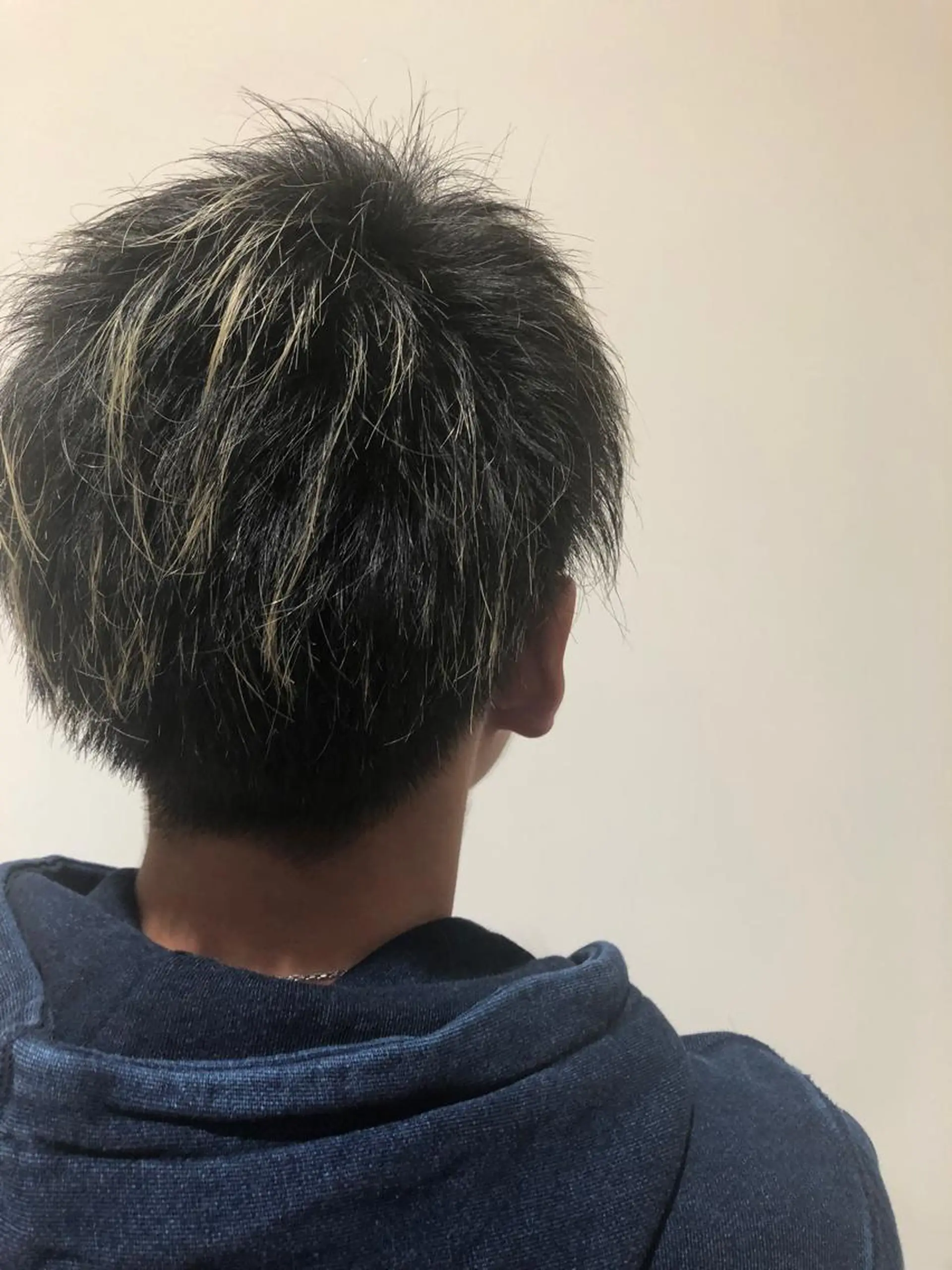 ショート ハイライト ショートヘア 川越 輝梨奈のヘアスタイル