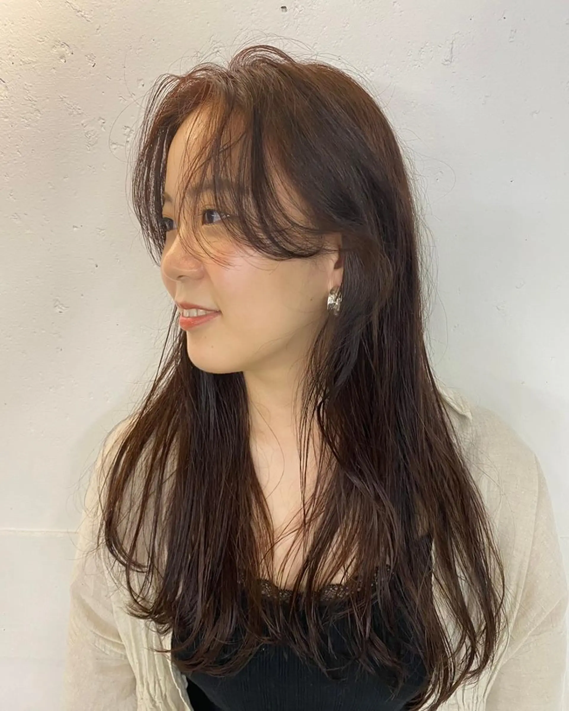 ロング カラー ブラウンカラー オレンジ オレンジブラウン 山岸 未玖のヘアスタイル