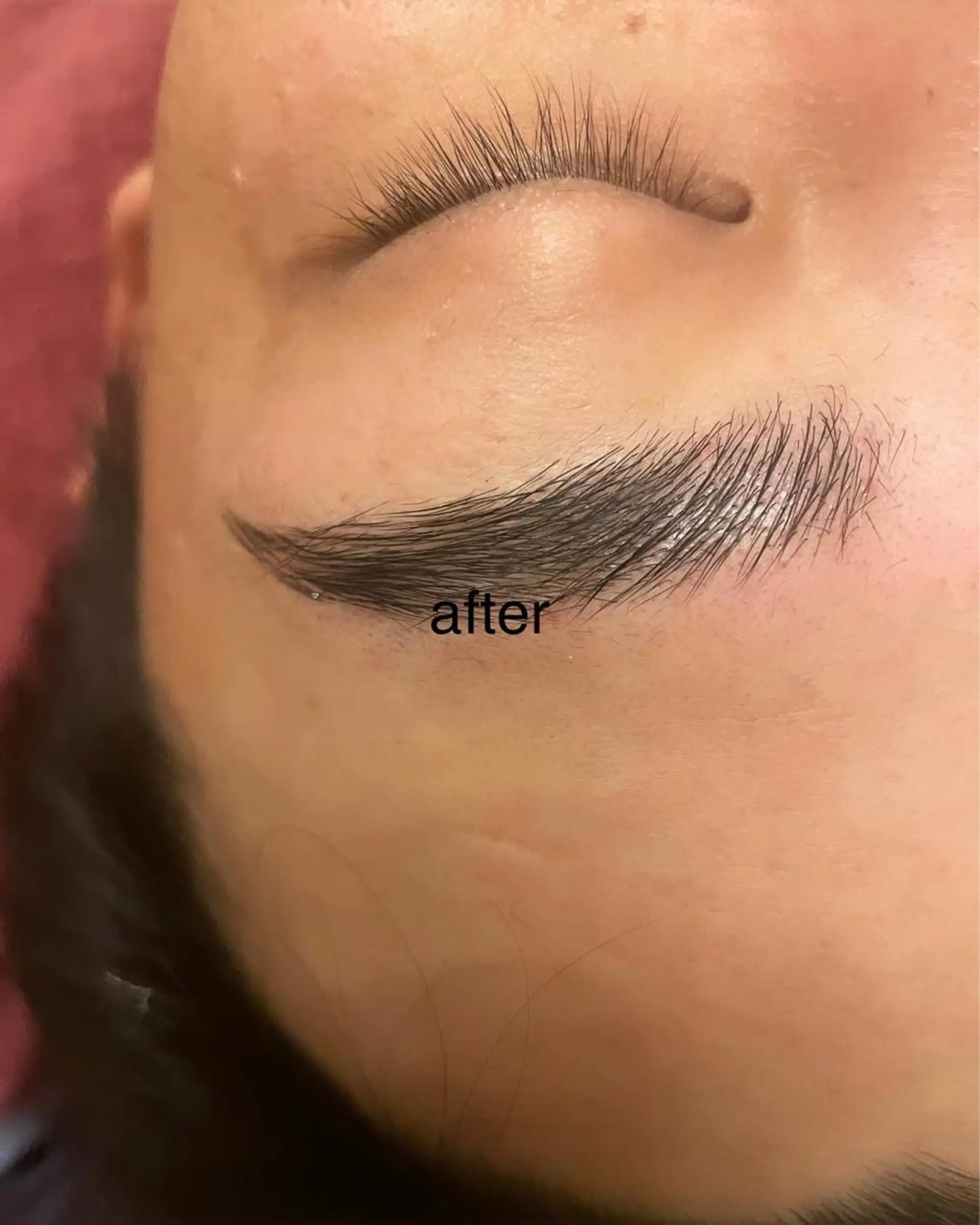 アイブロウ Eriedda所属・松下 千恵のネイルデザイン