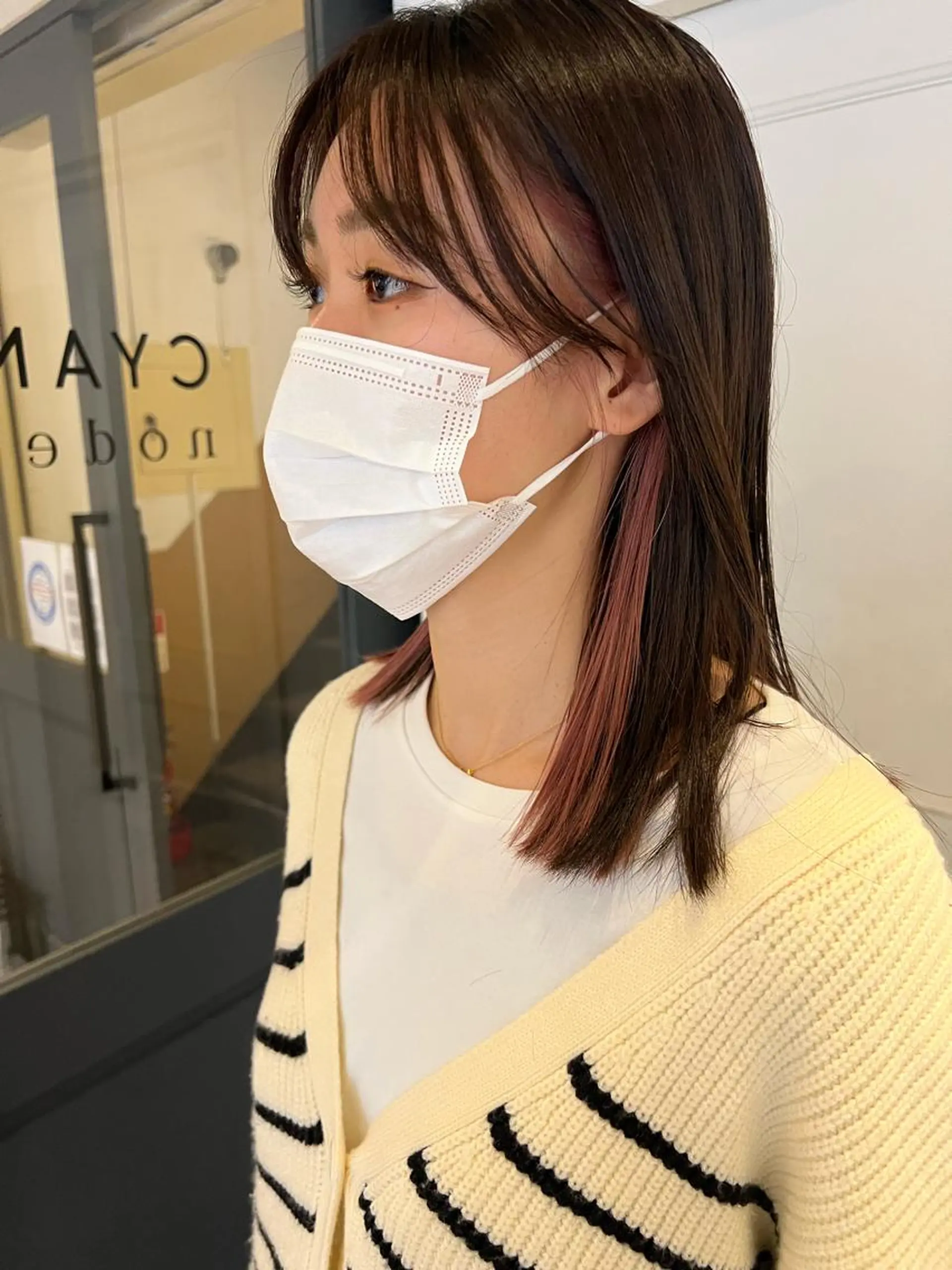 ミディアム カラー パーマ ヘアアレンジ メンズ キッズ ネイル マツエク・マツパ アイブロウ メンズインナーカラー インナーカラー 眉カラー ドット SALOWIN梅田茶屋町店所属・ウルフレイヤーカット /チヒロのヘアスタイル