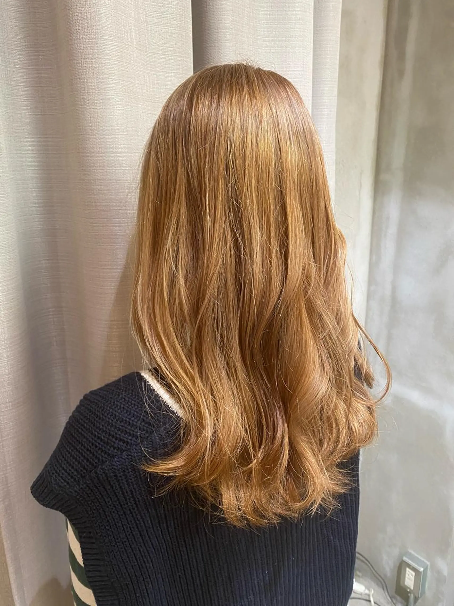 カラー ベージュカラー ミルクティーベージュ La fith hair leaf所属・syuyama shinichiのヘアスタイル