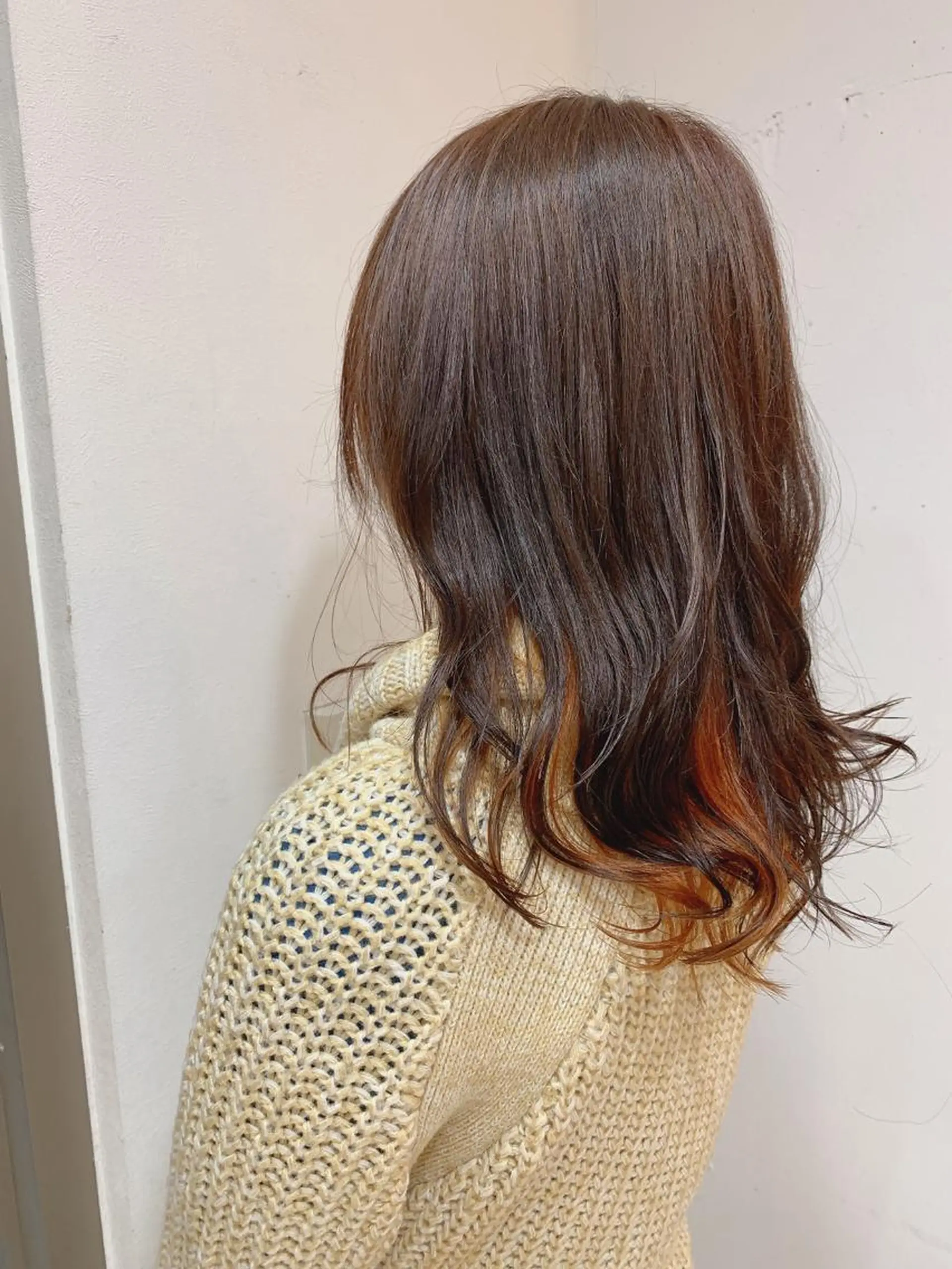 ミディアム カラー カット ヘアカラー トリートメント 白髪ぼかしハイライト 柳川拓哉のヘアスタイル