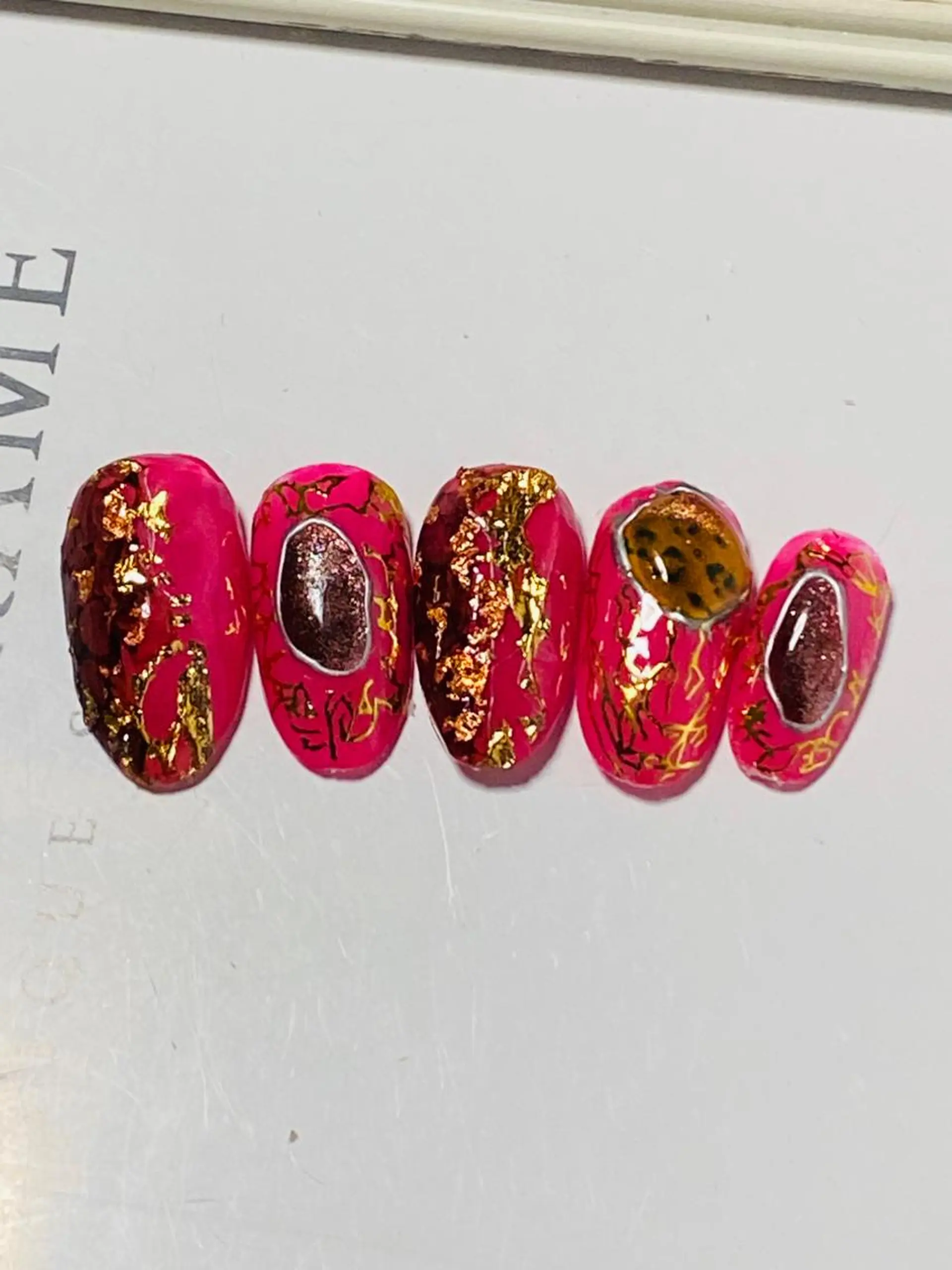 ネイル キラキラネイル ハンドケア 自宅ネイルサロン ♦️nuance♦️のネイルデザイン