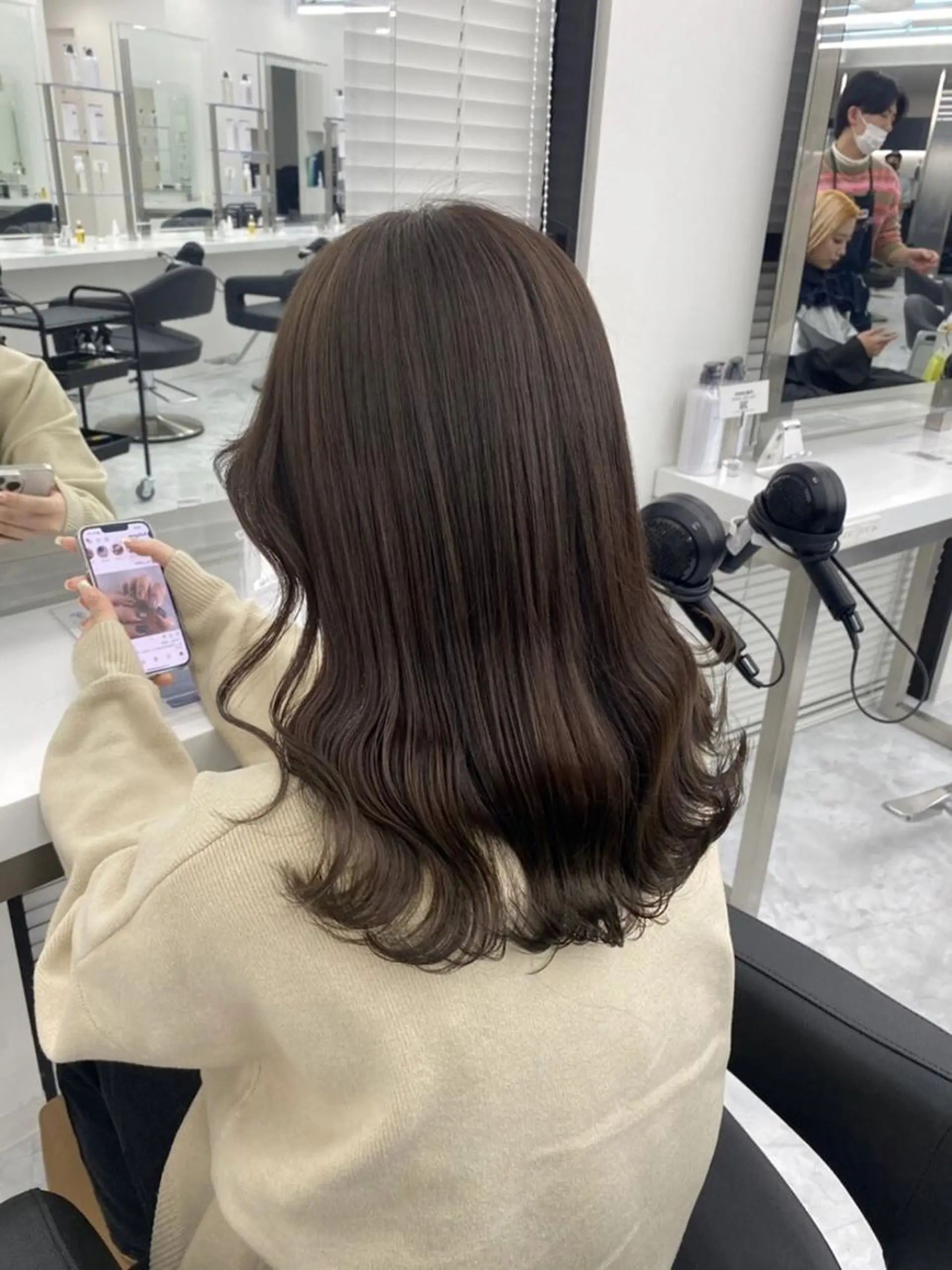 カラー 韓国ヘア🩶🇰🇷 透明感カラー🎀のヘアスタイル