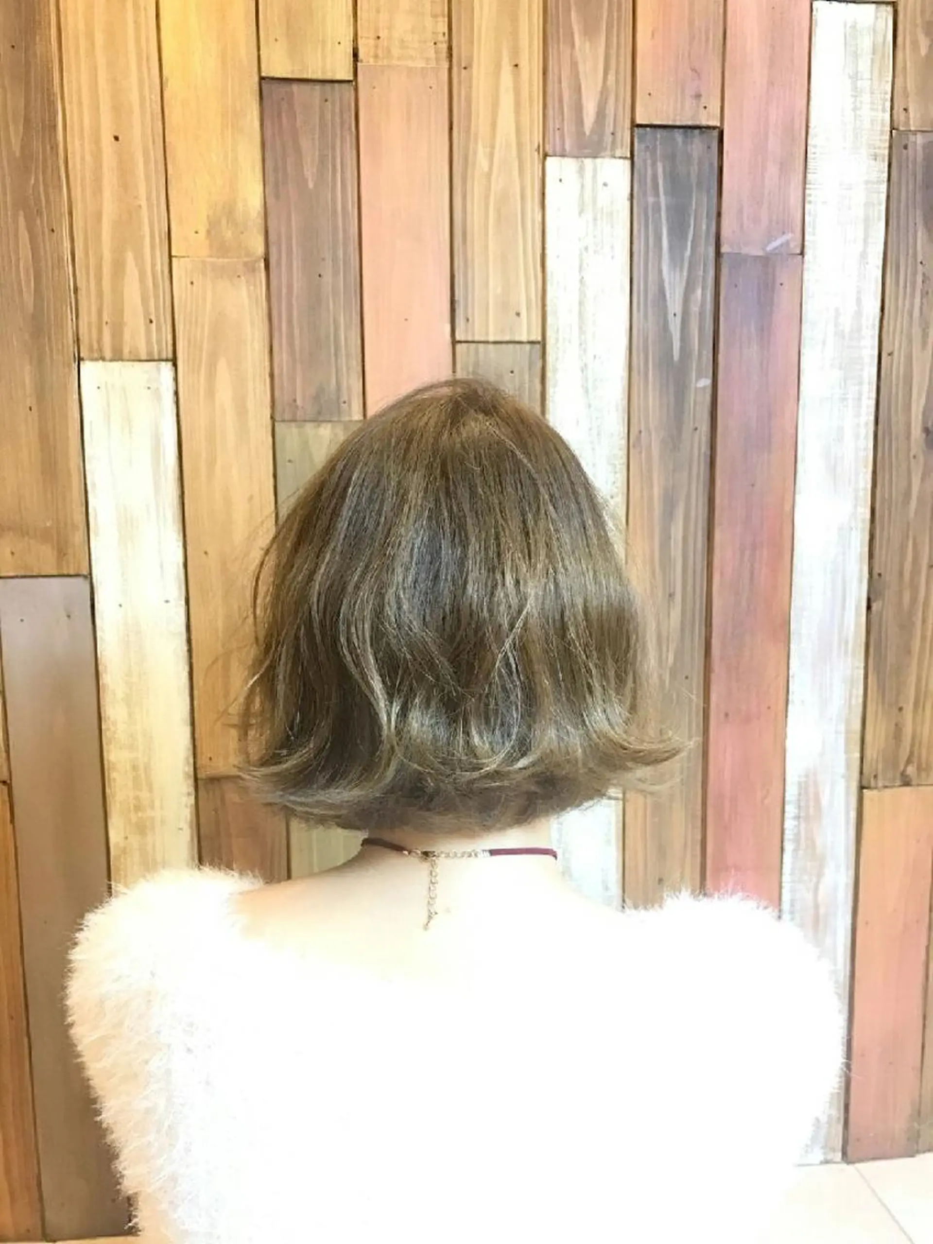 ミディアム ショート 切りっぱなしボブ ボブ 外ハネヘア キノシタ ナオユキのヘアスタイル