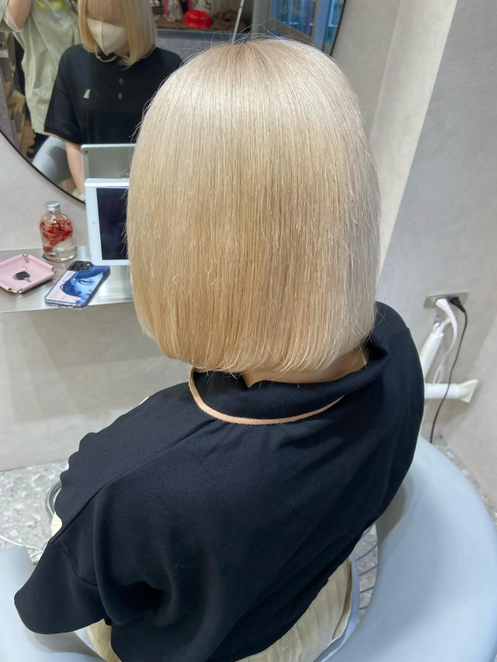 ミディアム カラー ブリーチ ブロンド ケアブリーチ ダブルカラー ボブ カット ヘアカラー トリートメント 新宿/韓国ヘア 中明度カラー/かやのヘアスタイル