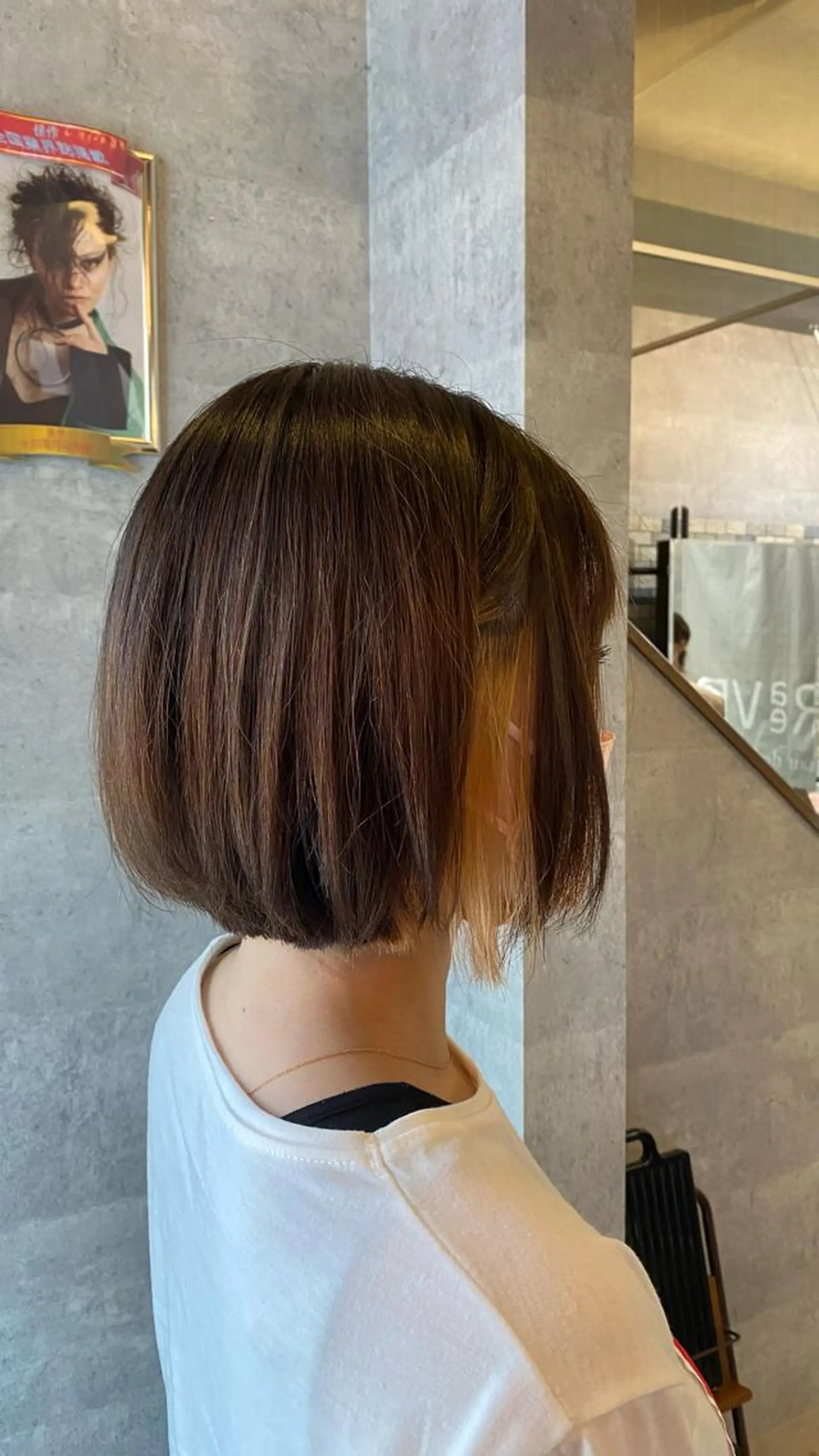 ショート カラー イヤリングカラー ボブ カット 浅野  勇貴のヘアスタイル