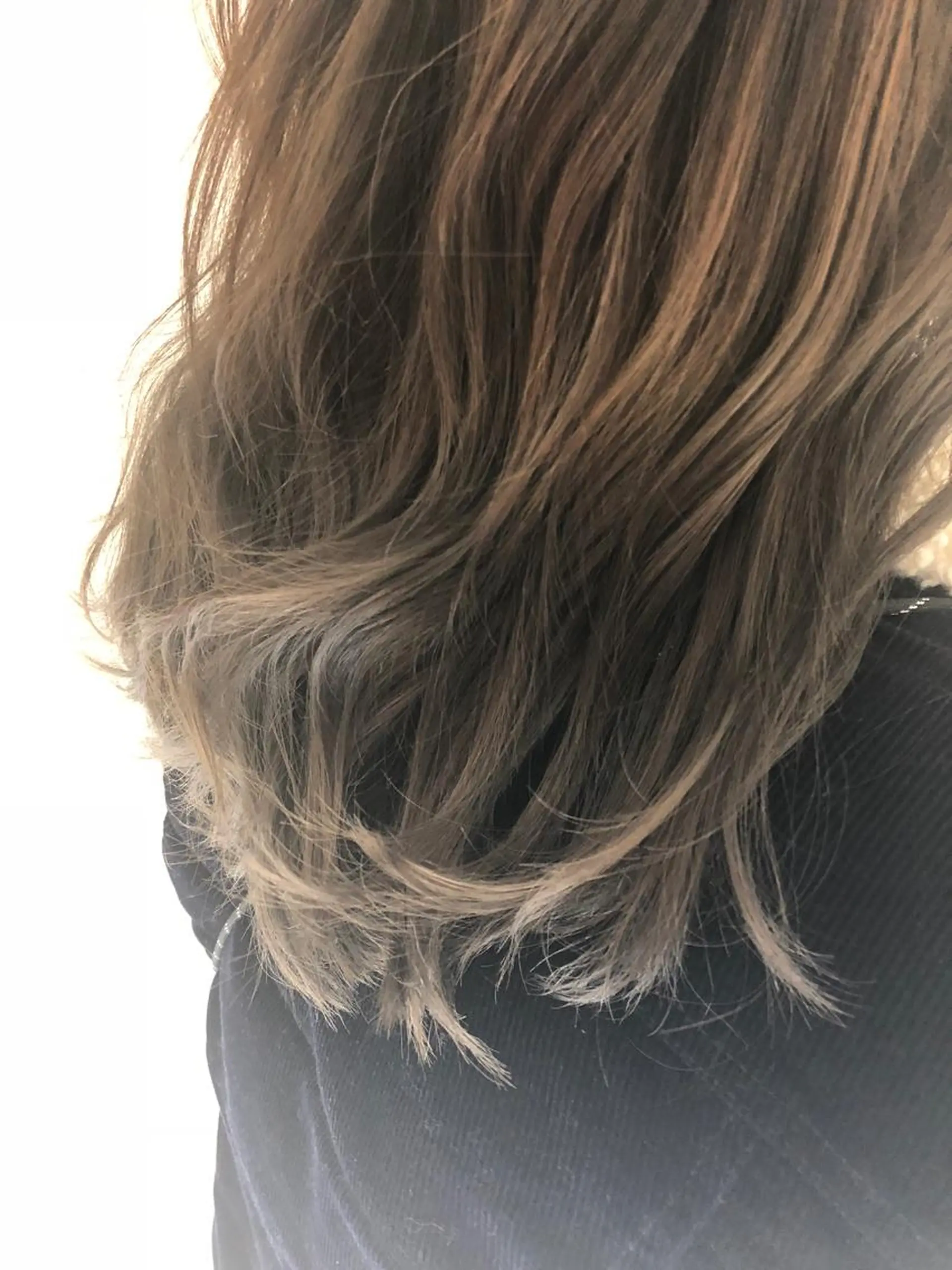 ロング ハイライト カット ヘアカラー トリートメント 松佐 ゆかりのヘアスタイル