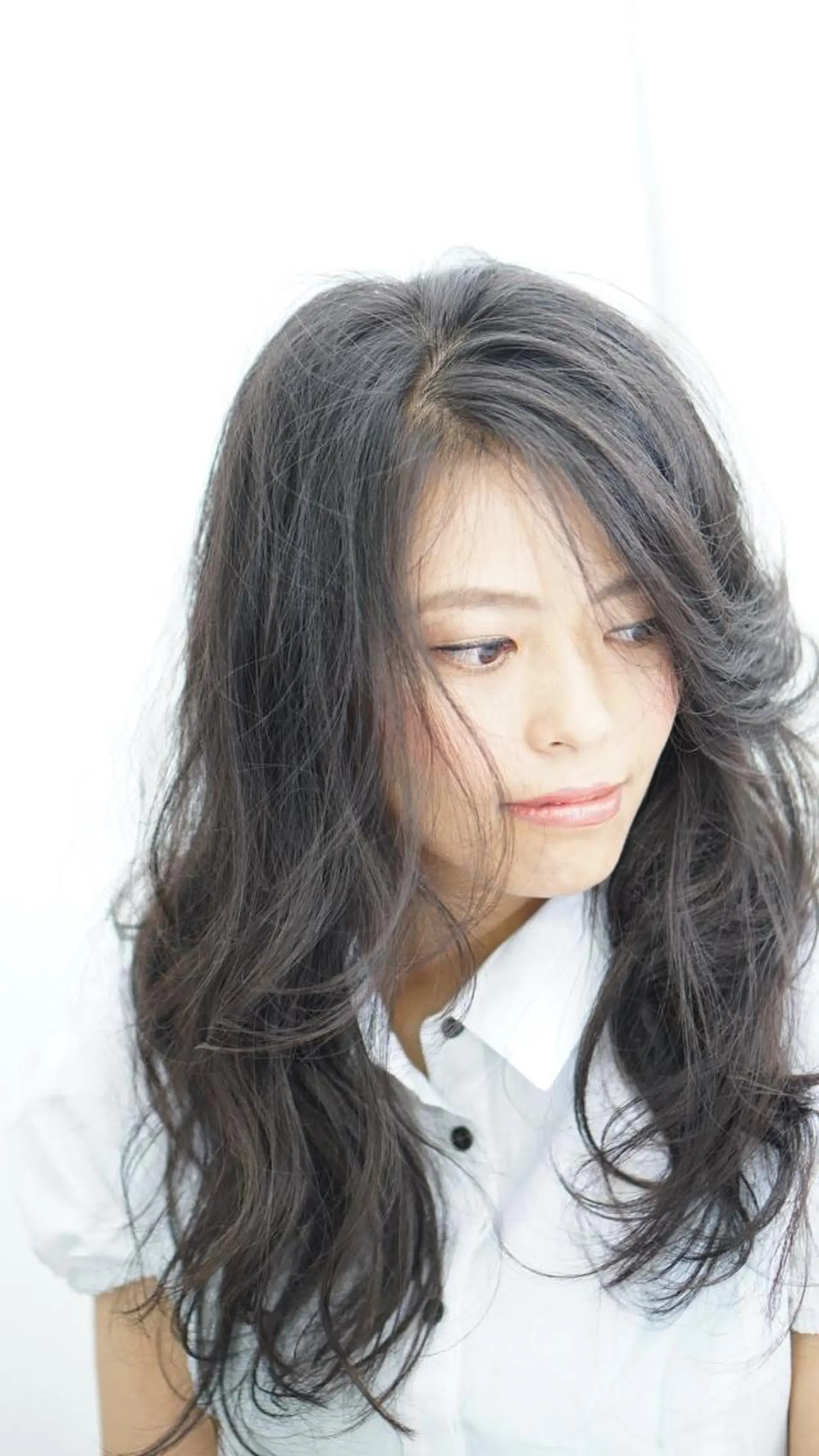 ミディアム セミロング レイヤーカット 森田 優也のヘアスタイル