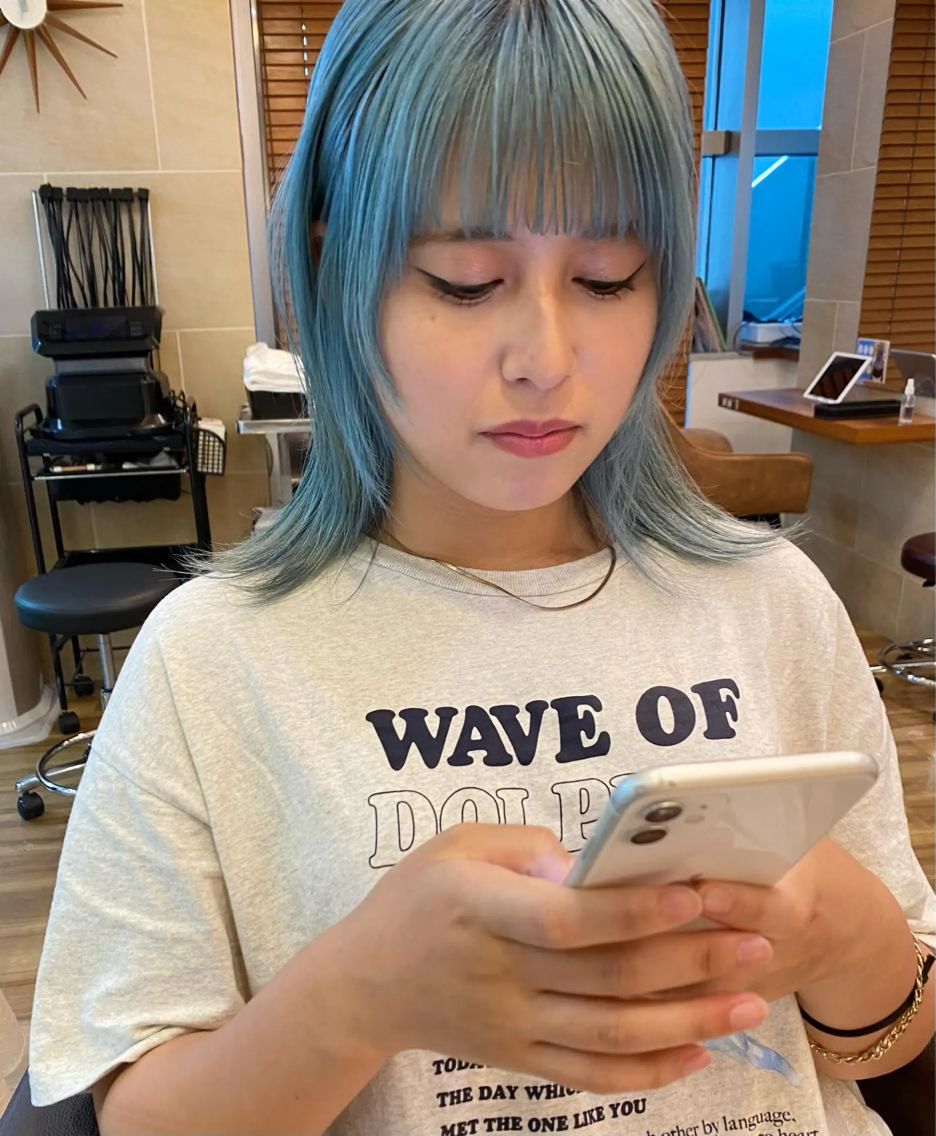 ミディアム カラー ヘアカラー トリートメント レイヤーカット /透明感/千葉怜寿のヘアスタイル