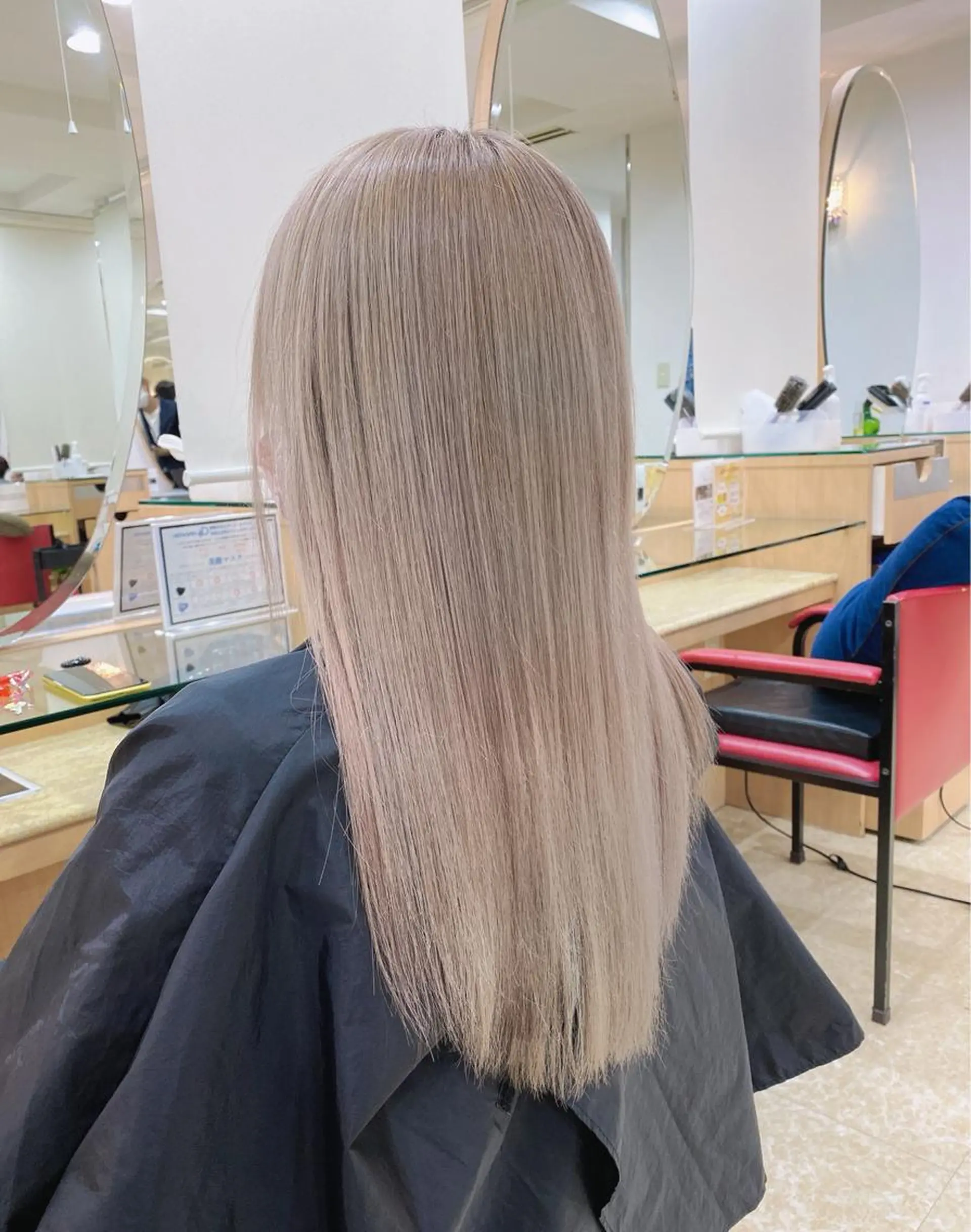 ロング カラー ブリーチ 加藤 利基のヘアスタイル