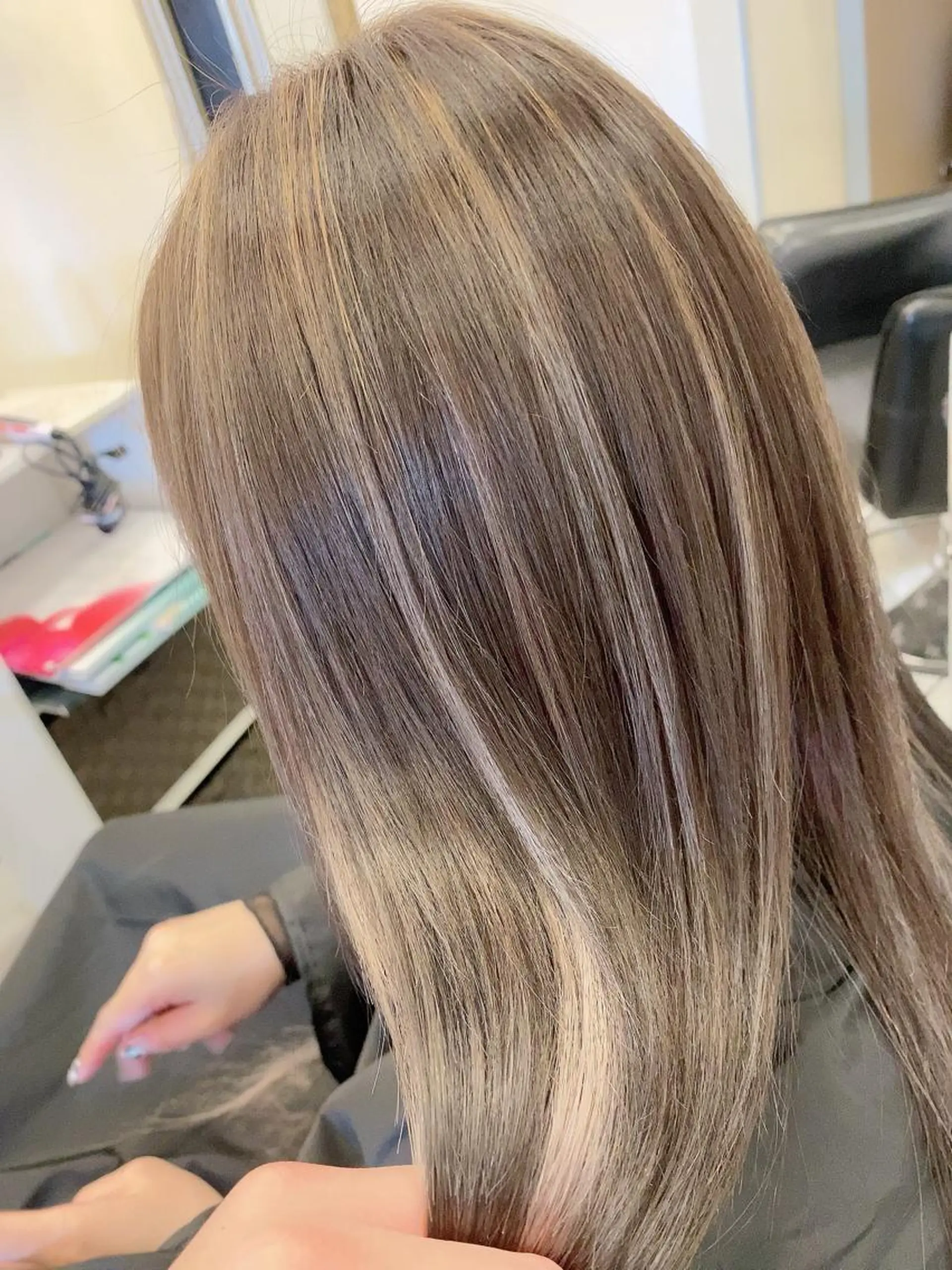 ロング カラー ヘアカラー トリートメント 💎JADE GRACE💎のヘアスタイル