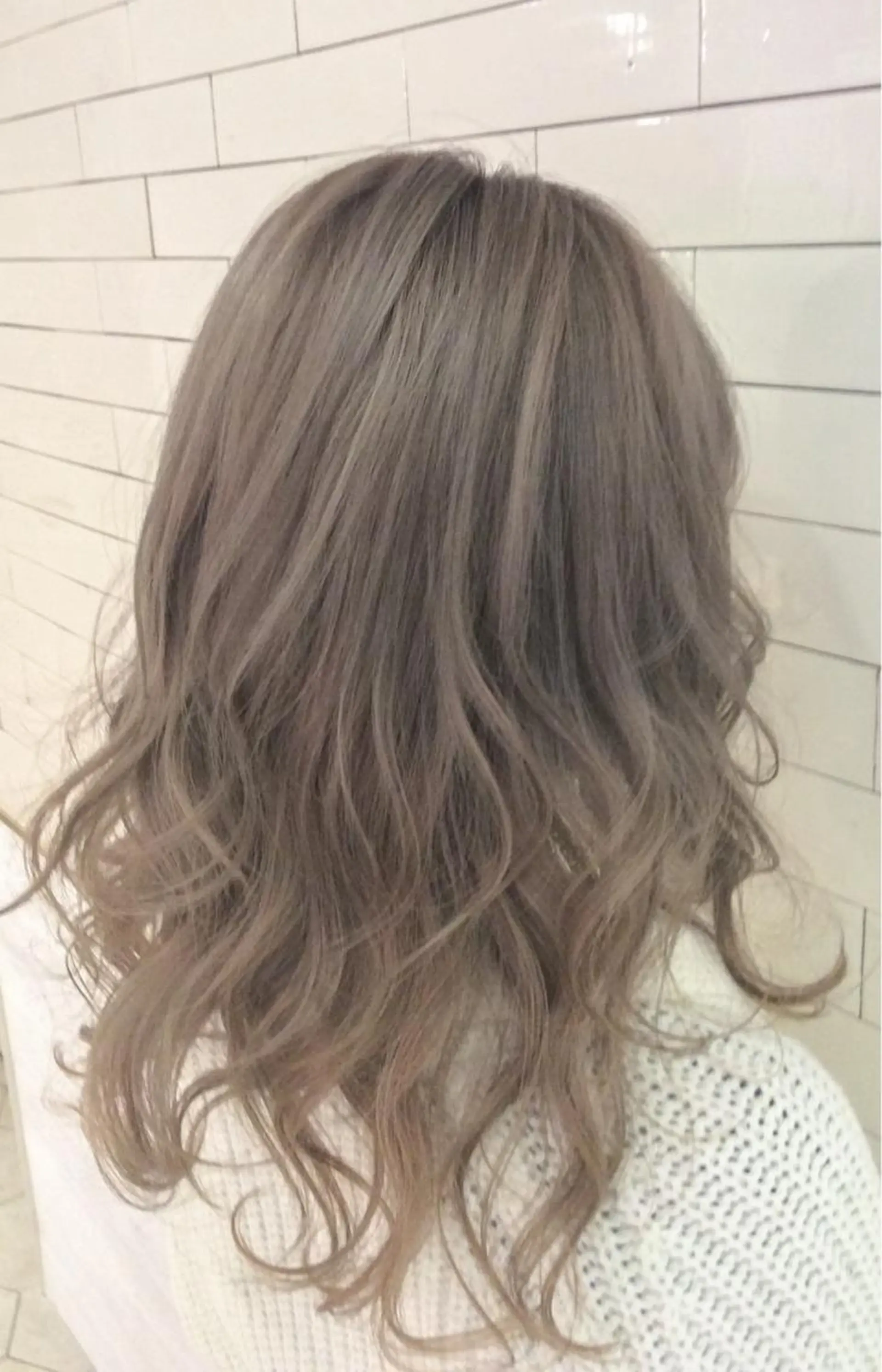 ミディアム カラー レイヤーカット× 髪質改善たもりのヘアスタイル