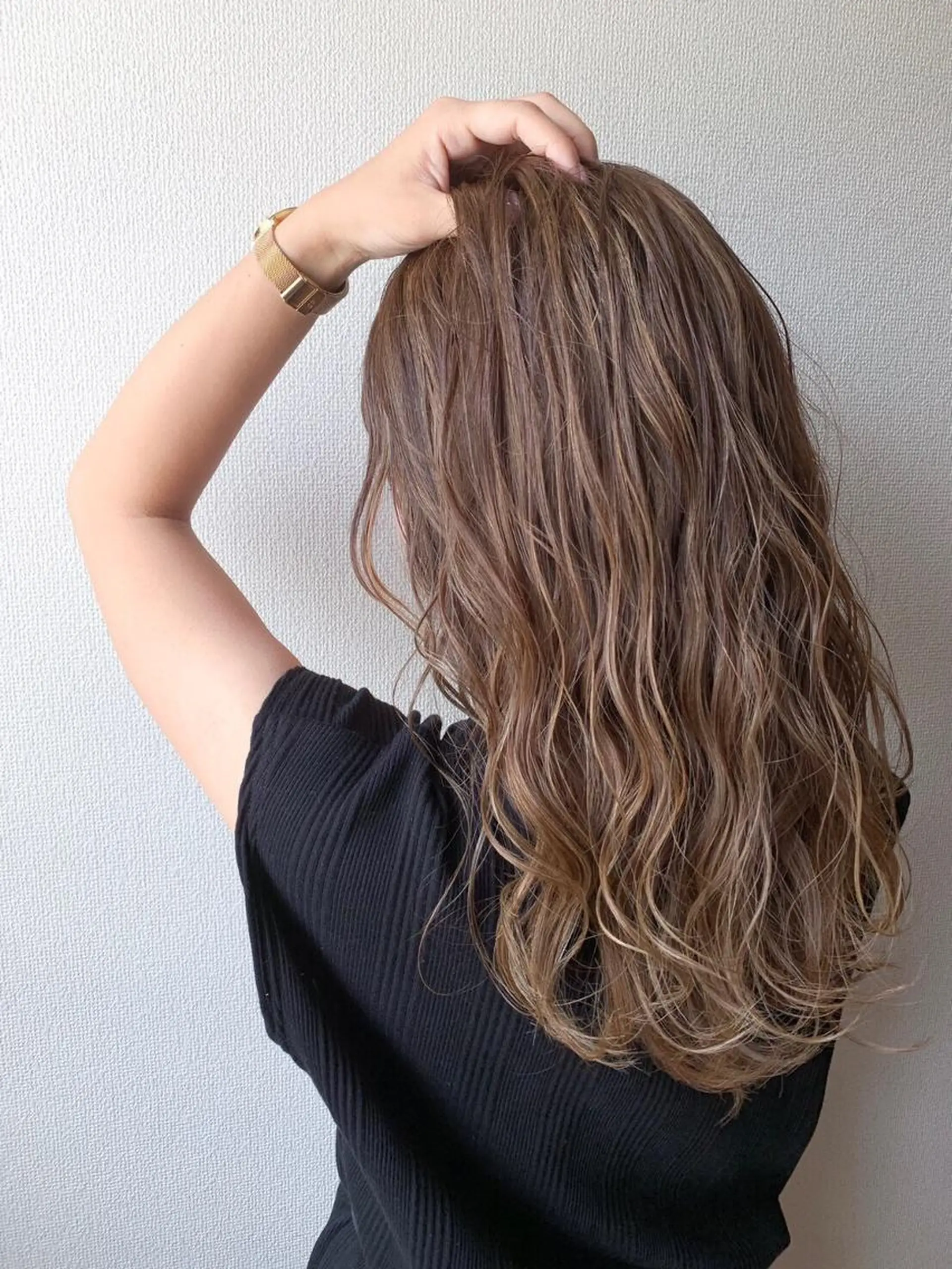 カラー デザインカラー Lienのヘアスタイル