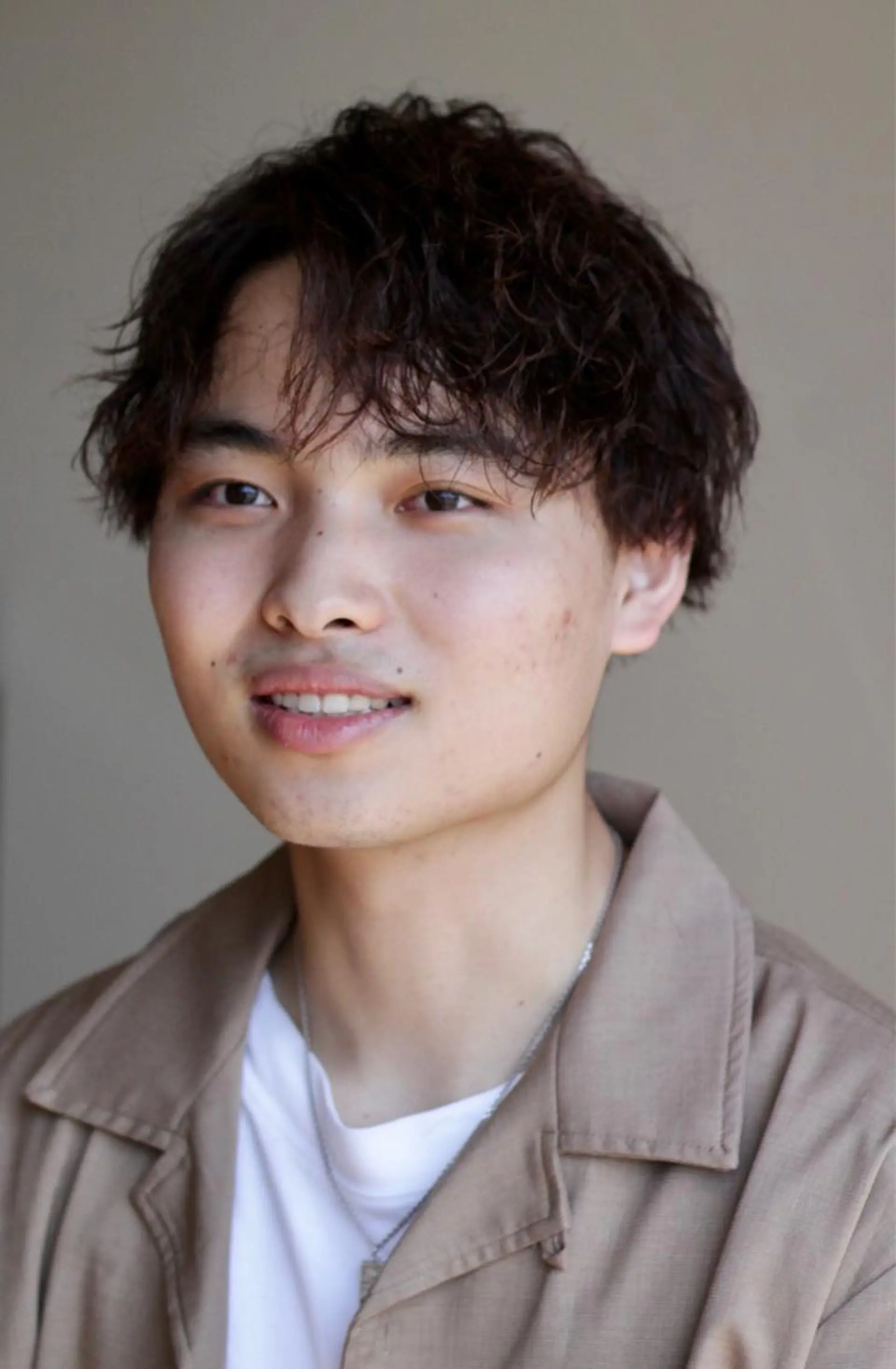 ショート パーマ メンズ カット パーマ 山本 尚輝のヘアスタイル