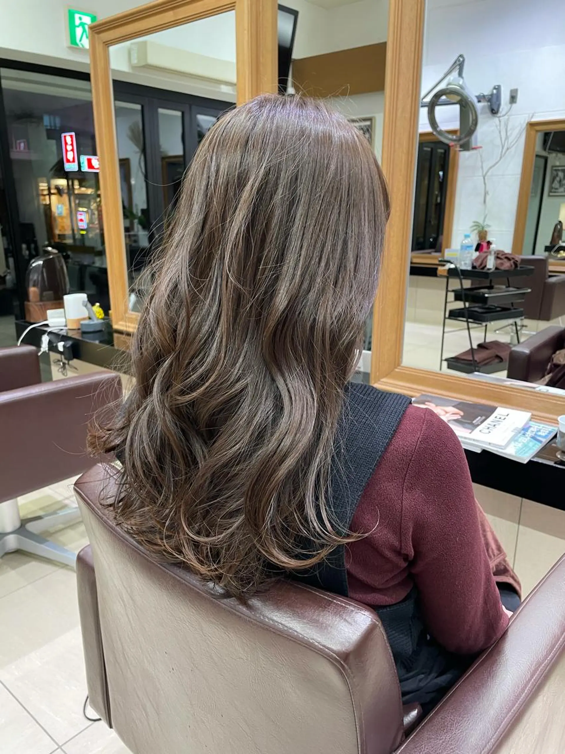 ロング カラー GIFT OMOTESANDO所属・秋月 いなのヘアスタイル