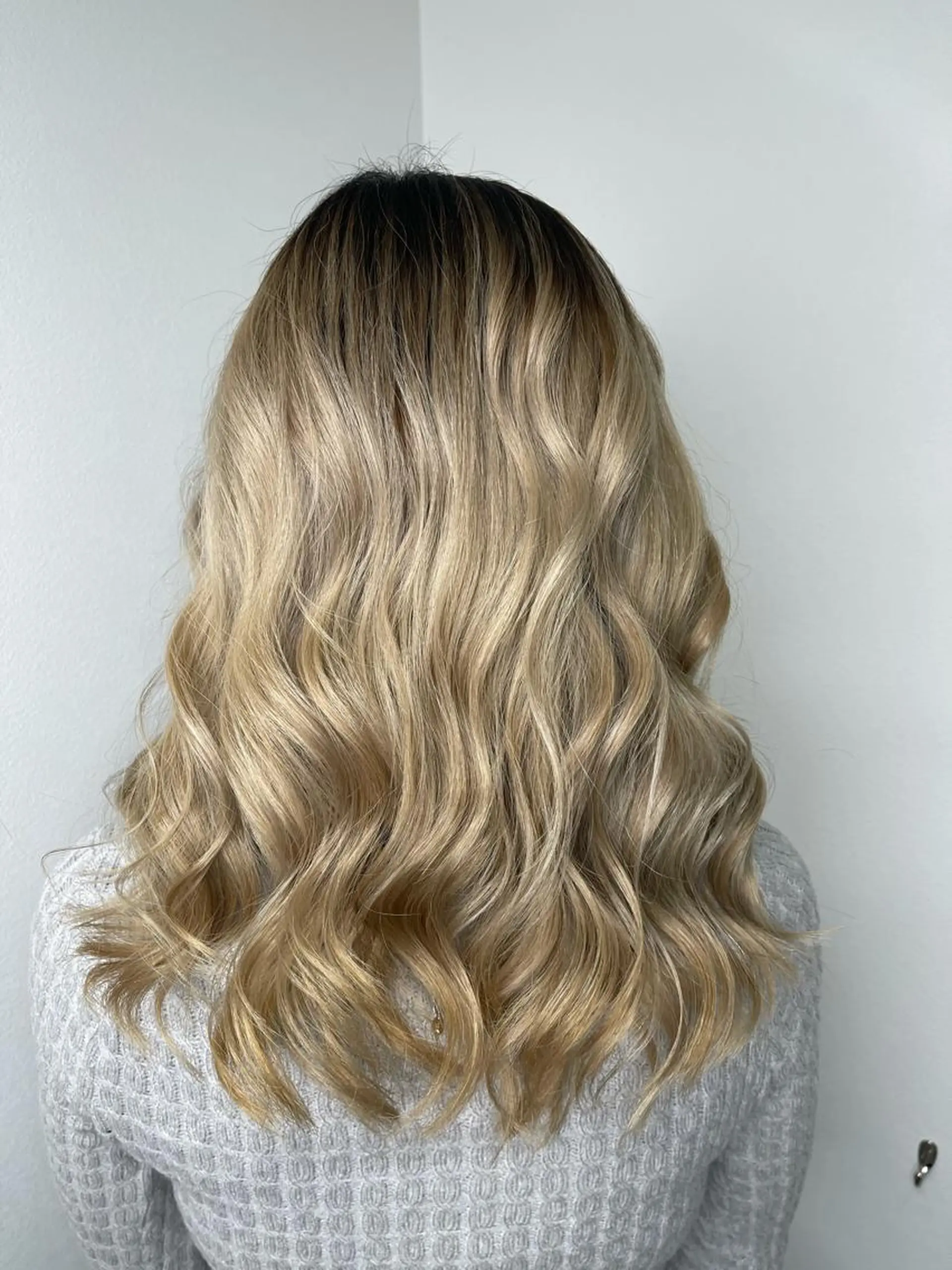 ミディアム ヘアカラー トリートメント &chaLme   心斎橋所属・emi/髪質改善/ 韓国風/艶カラーのヘアスタイル