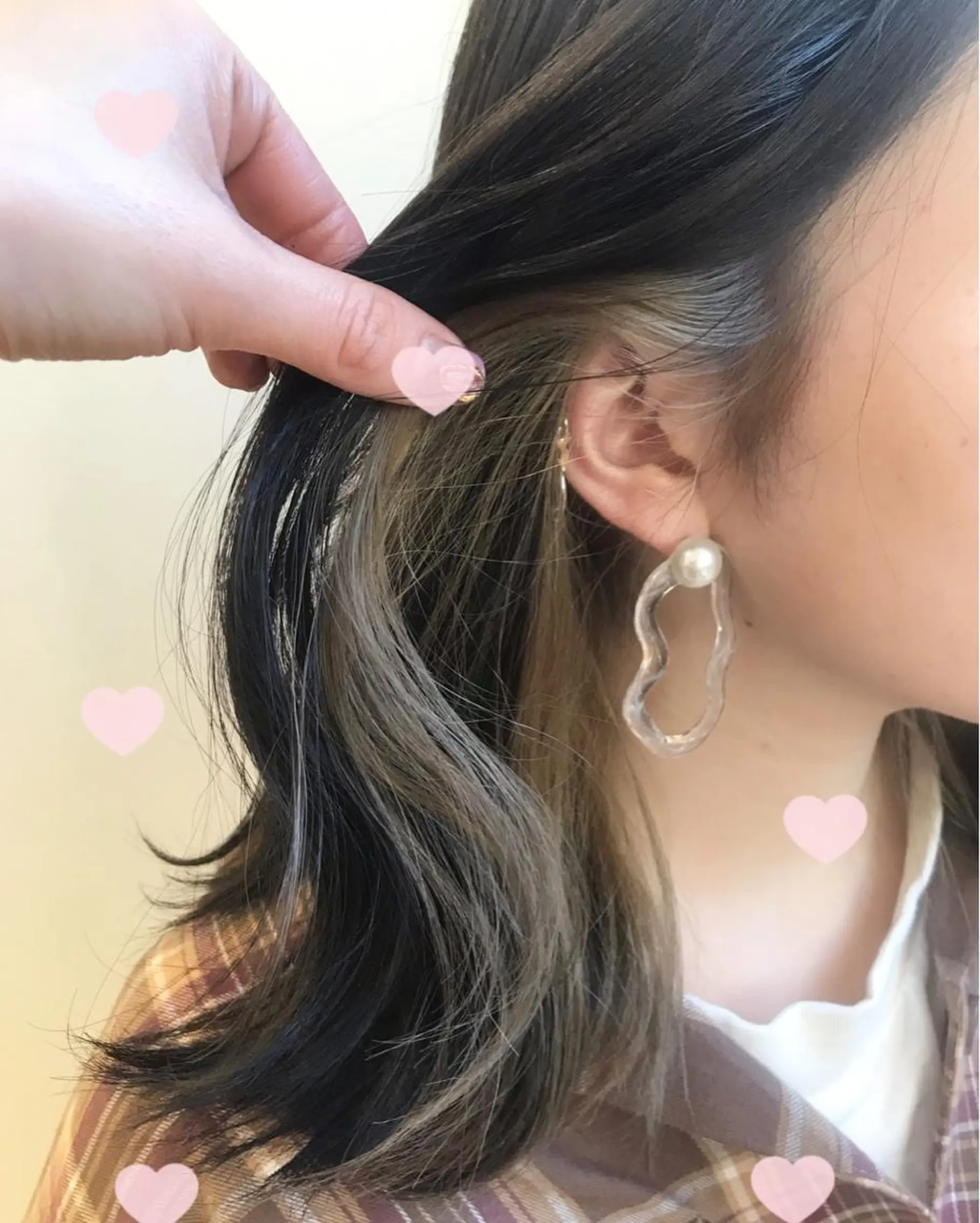 ミディアム カラー インナーカラー シルバー EMANON新宿東口所属・新宿駅近♡個室 ♡関口三都季🌜のヘアスタイル