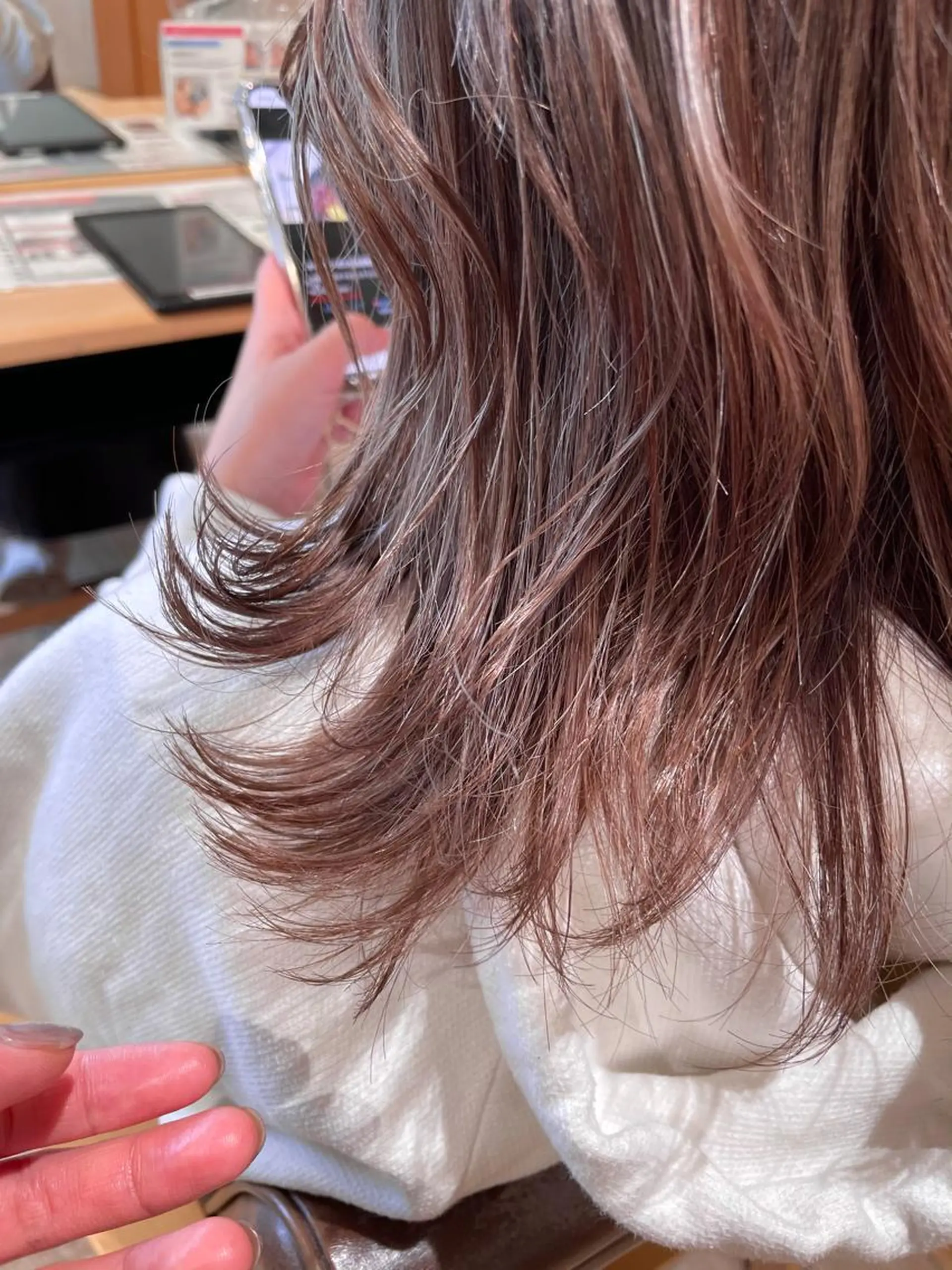 カラー 石渡このみ 🍊レイヤーカットのヘアスタイル