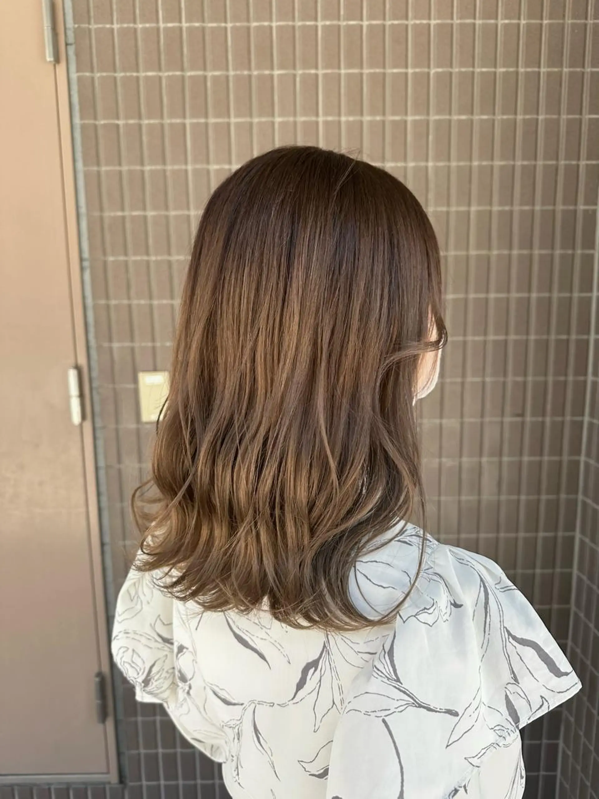 セミロング カラー カット ヘアカラー 清水 遥香のヘアスタイル