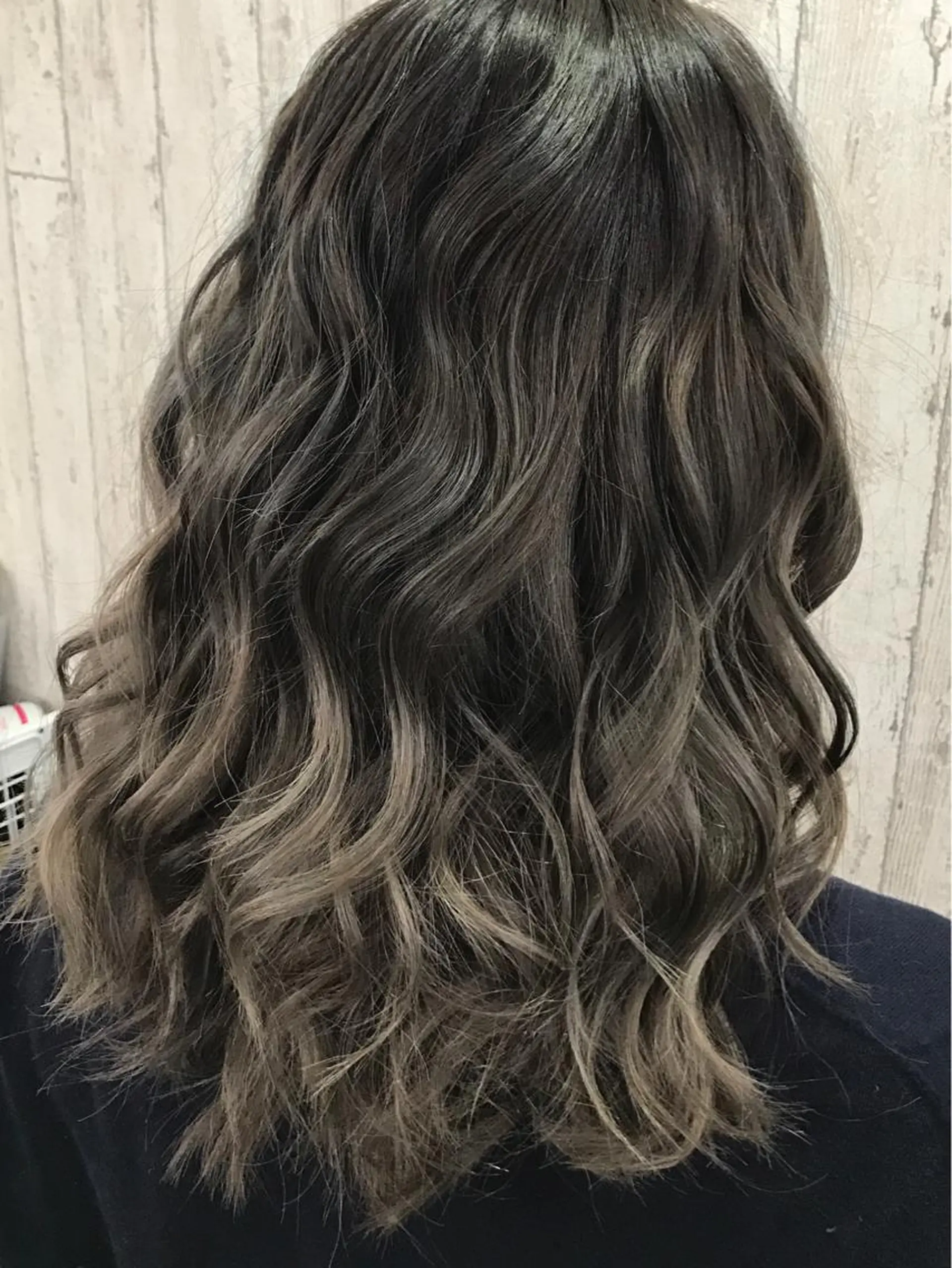 セミロング カラー グラデーションカラー 前髪カット無料🎉 髪質改善✨影山湧市のヘアスタイル