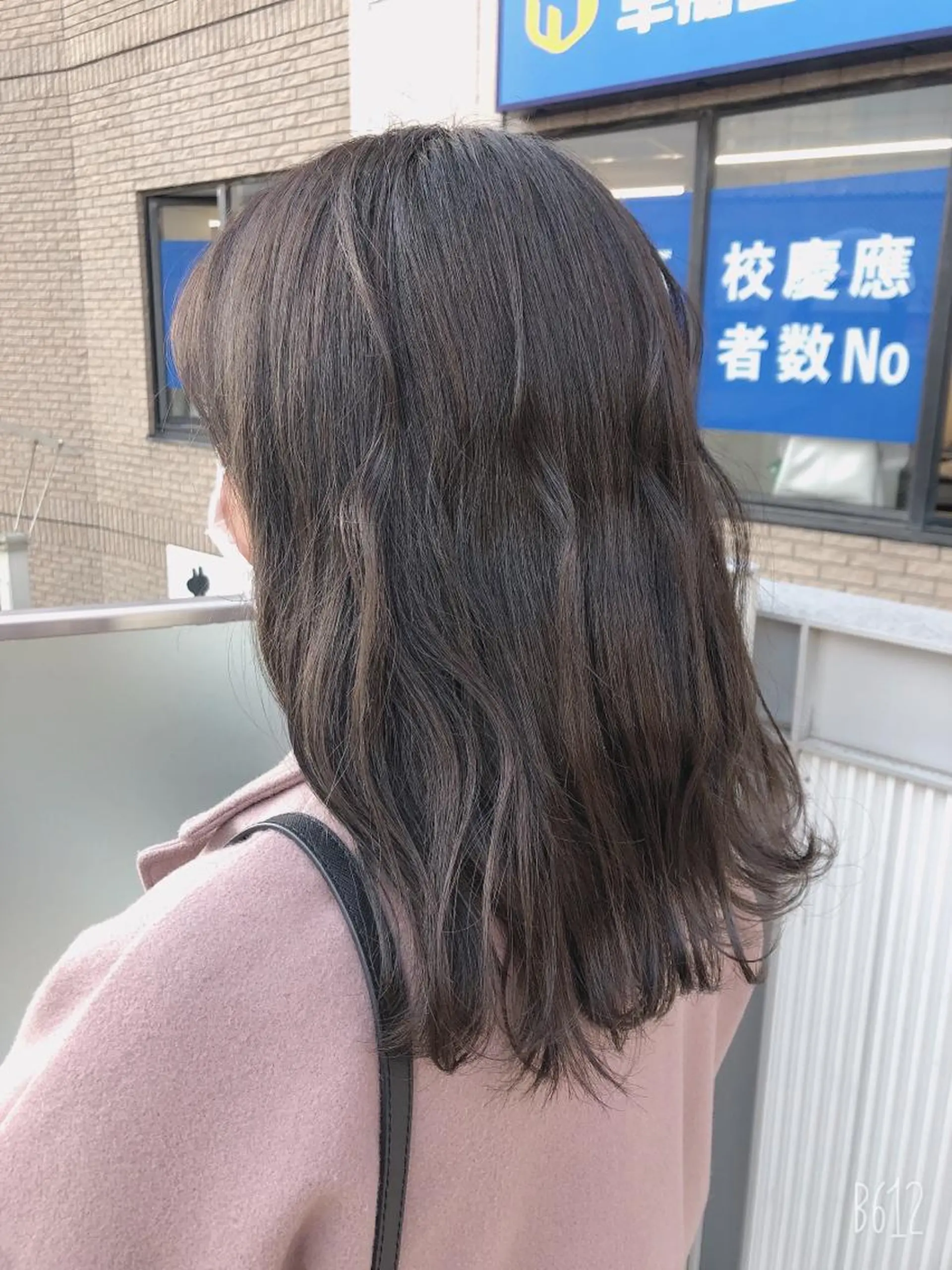 セミロング カラー 透明感カラー トリートメント EARTH志木/佐藤 氷河のヘアスタイル