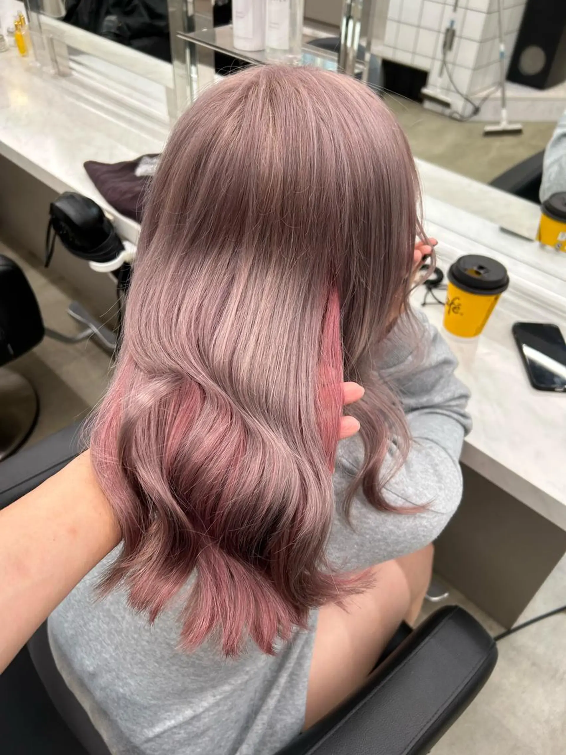 ミディアム カラー ヘアカラー ヘアセット 韓国/トレンド レイヤー【101】のヘアスタイル