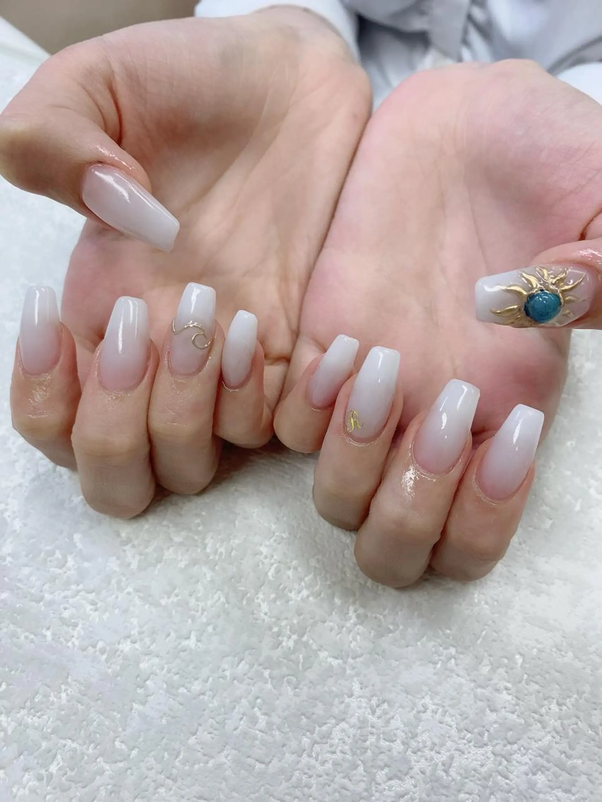 ミディアム ハンドネイル JNA認定講師🌸 RIEのネイルデザイン