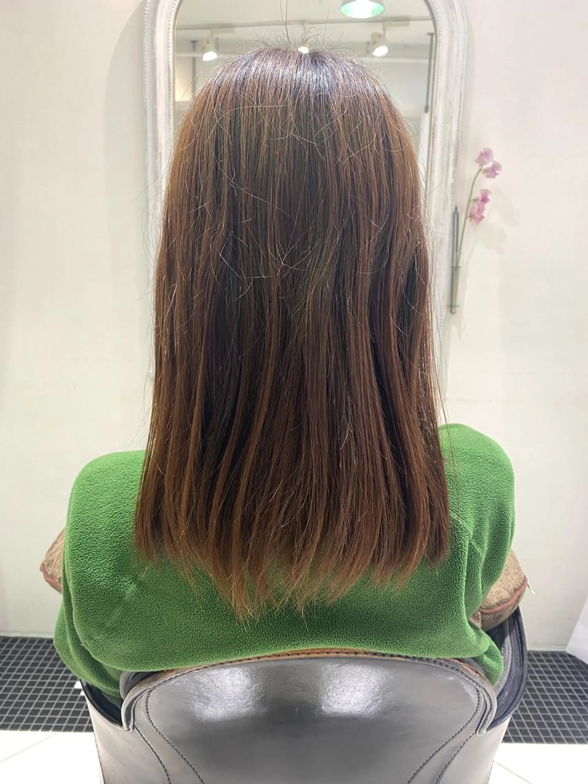 ミディアム カラー ducha所属・DUCHA Tomida naoのヘアスタイル