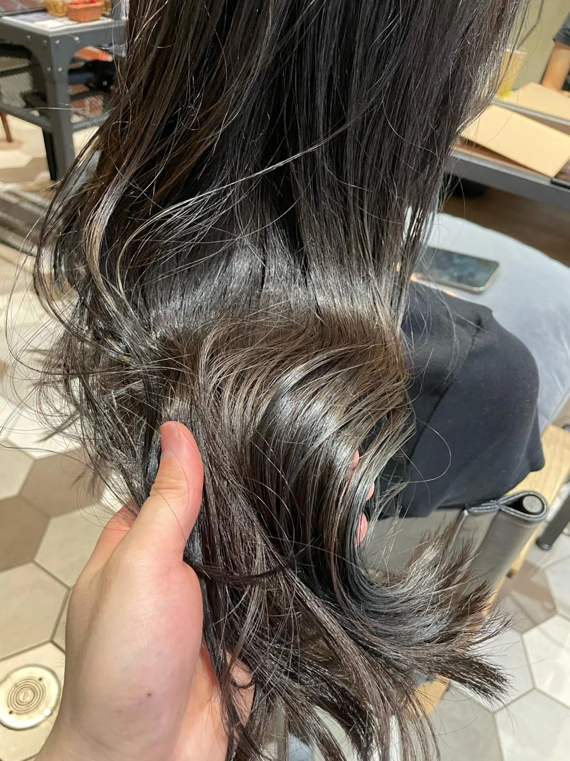 ロング 髪質改善、縮毛矯正 酸性縮毛矯正のヘアスタイル