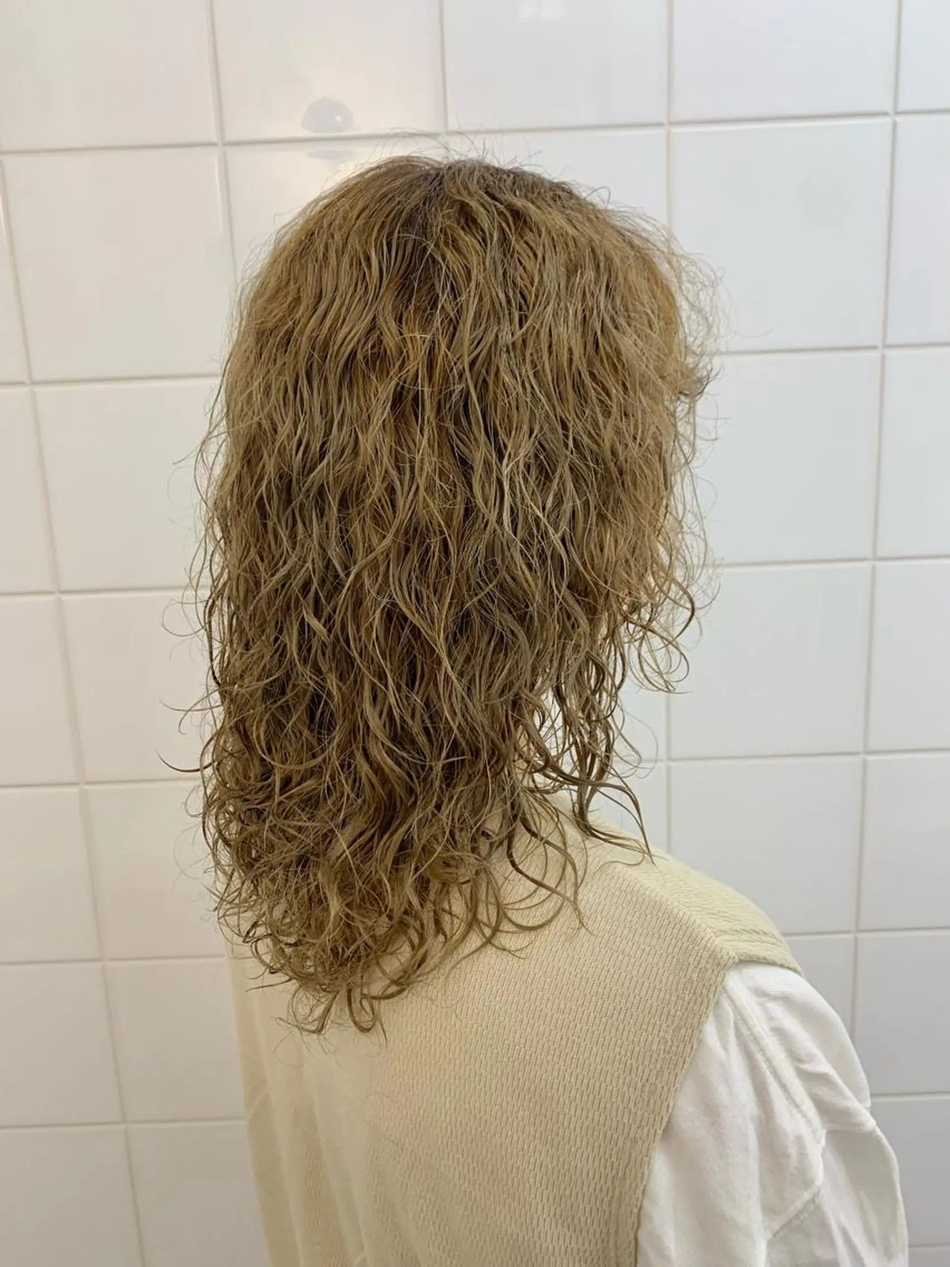 セミロング カラー ヘアアレンジ 🧨ブリーチー×ボブ レイヤー💎じゅえるのヘアスタイル