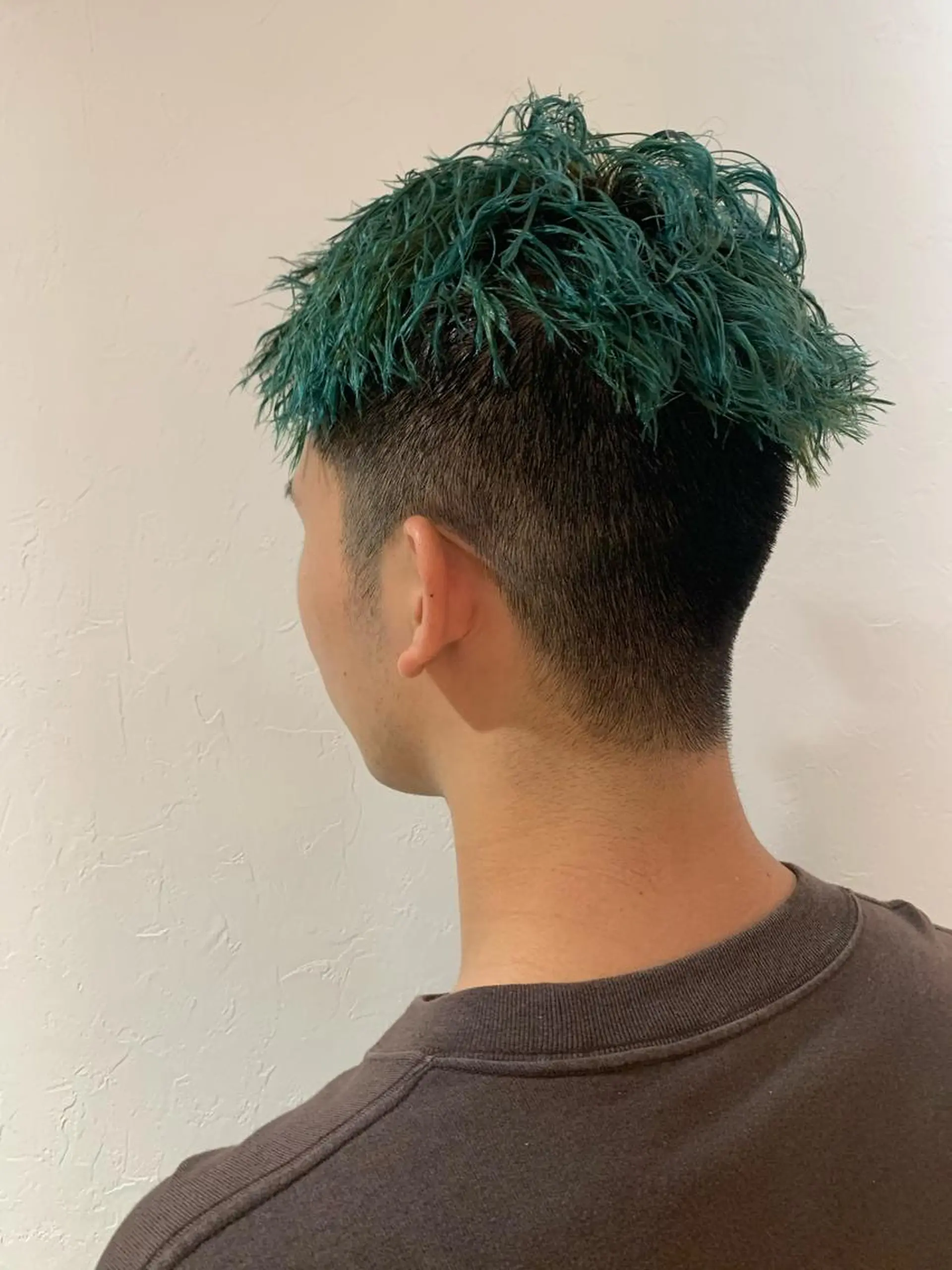 ショート カラー メンズ エメラルドグリーン ヘアカラー トリートメント ヘアセット 🦋レイヤーカット ミドリカワ🦋のヘアスタイル