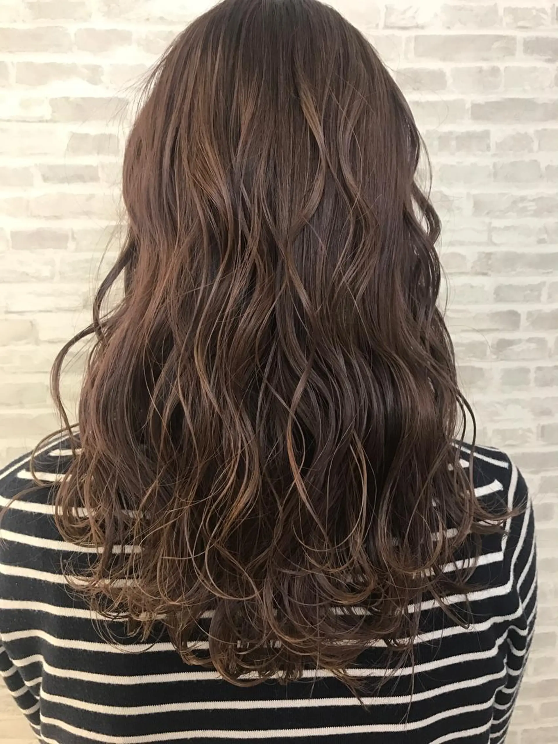 セミロング カラー 小金丸 里沙のその他イメージ