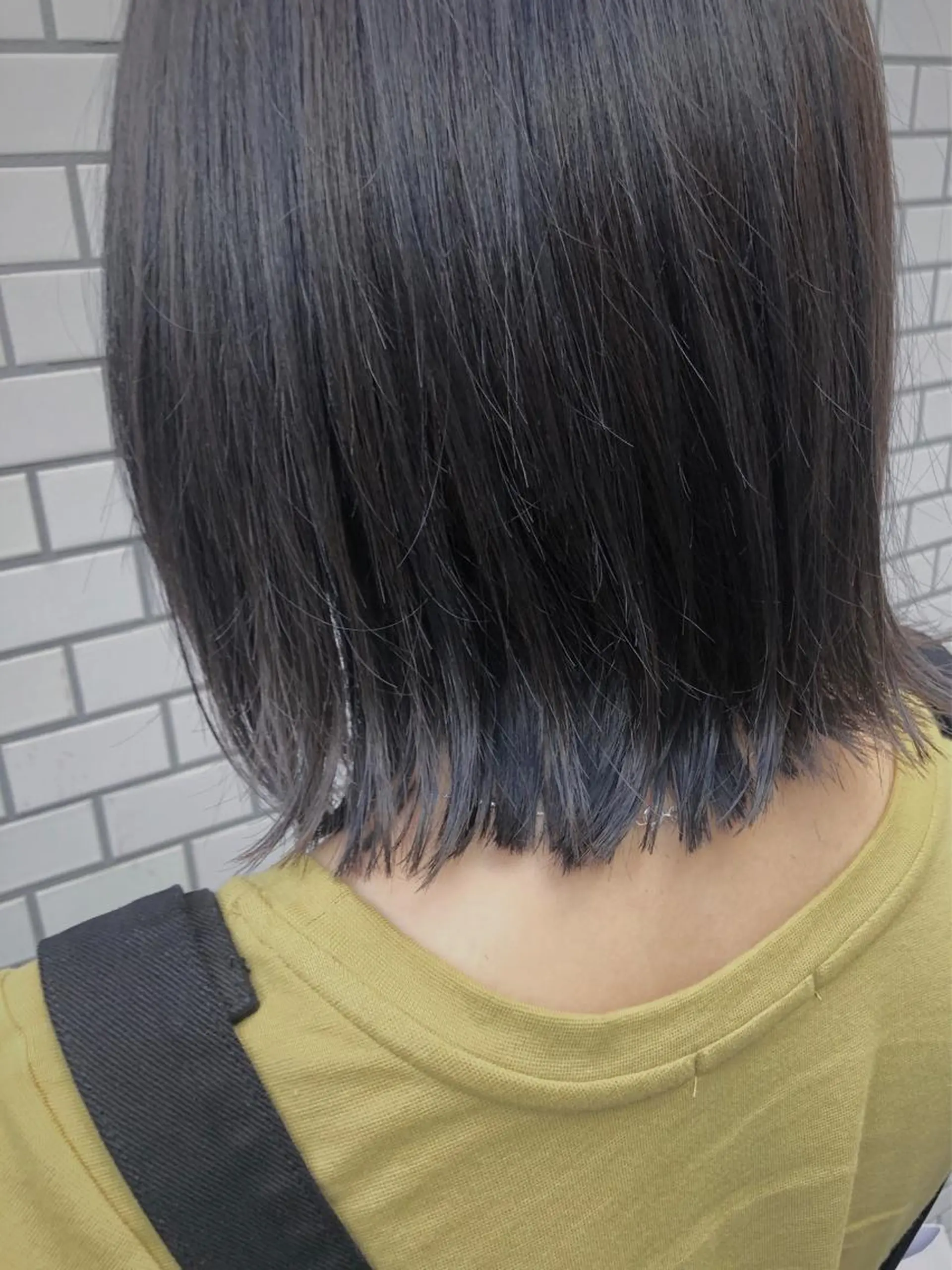 ショート カラー 黒髪 透明感カラー ネイビーカラー ボブ 外ハネヘア カット ヘアカラー 山本 芳喜のヘアスタイル