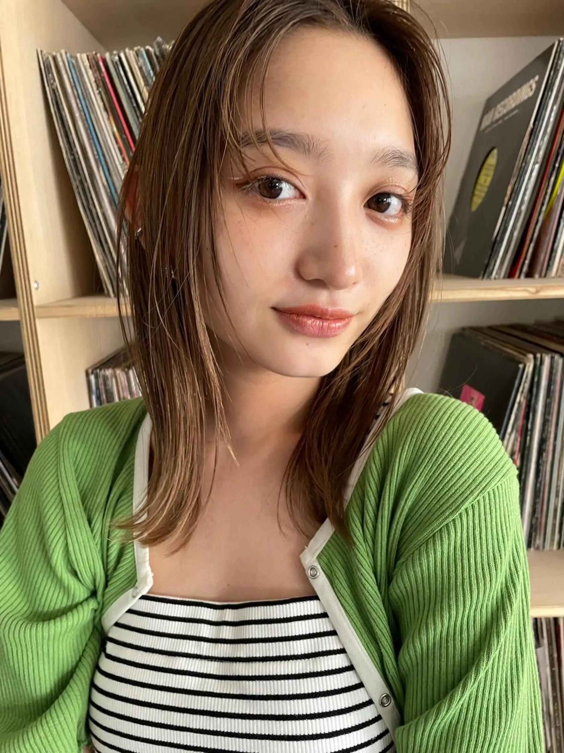 ミディアム カラー パーマ ヘアアレンジ 似合わせカラー / レイヤーMADOKAのヘアスタイル