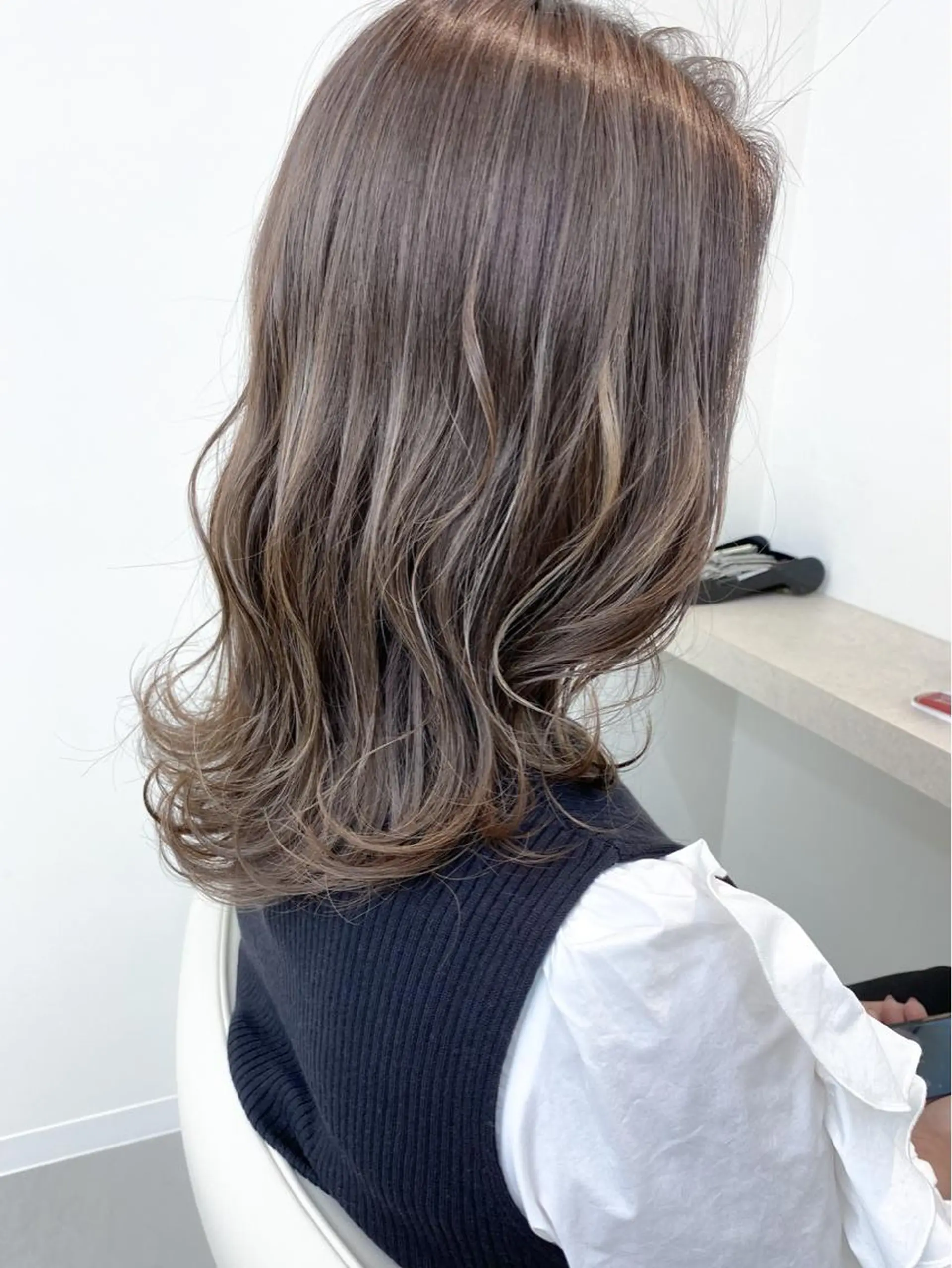 セミロング カラー ハイライトカラー ハイライト ヘアカラー トリートメント Meena by urban所属・丹羽 隼人/髪質改善 /韓国ヘア🇰🇷のヘアスタイル