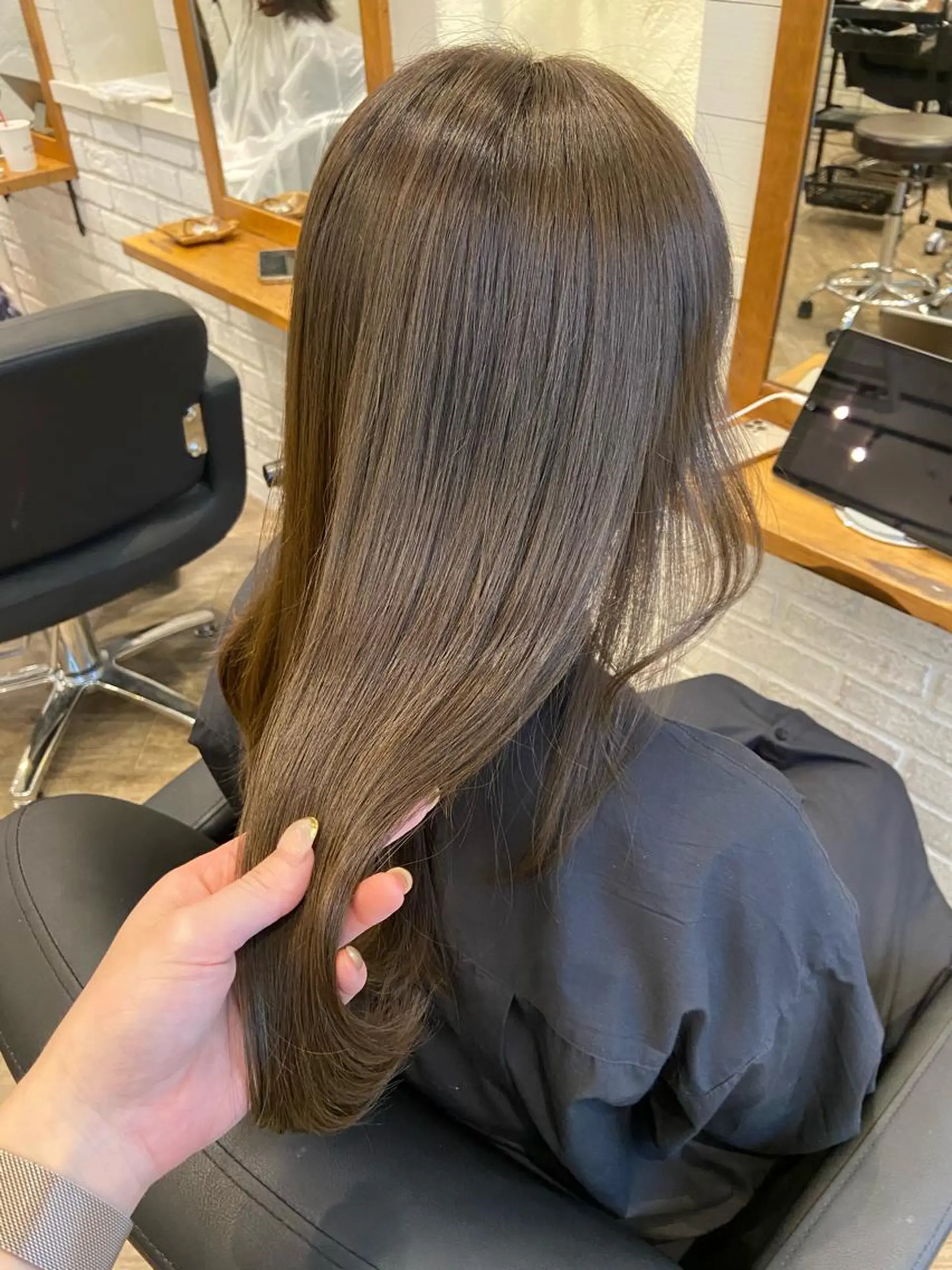 ロング カラー ベージュカラー グレージュ オリーブベージュ オリーブカラー オリーブグレージュ 🌟アレンジが似合う カラー🌟Rumiのヘアスタイル