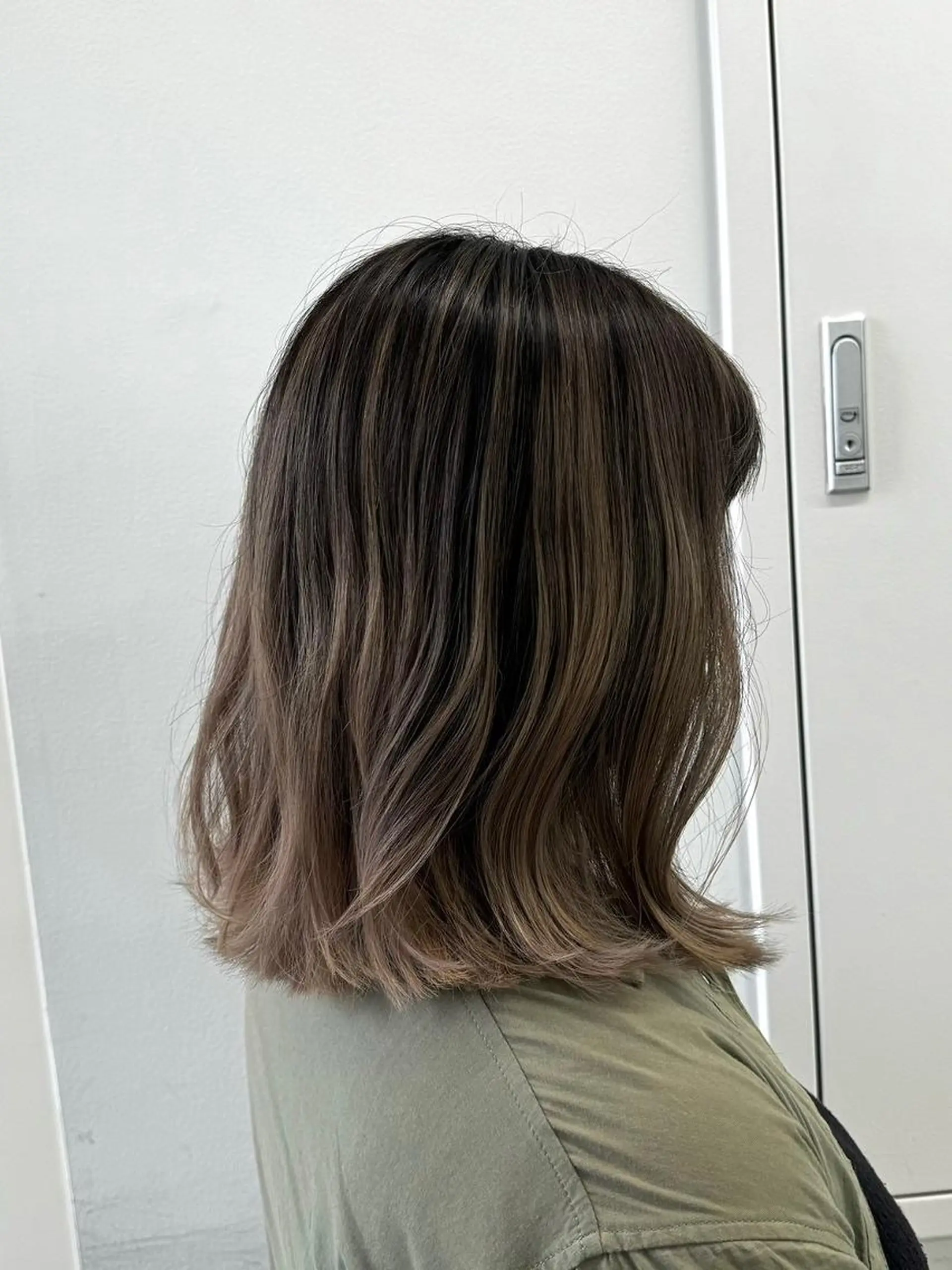 ミディアム カラー 【公式】amble luxe池袋東口🩷のヘアスタイル