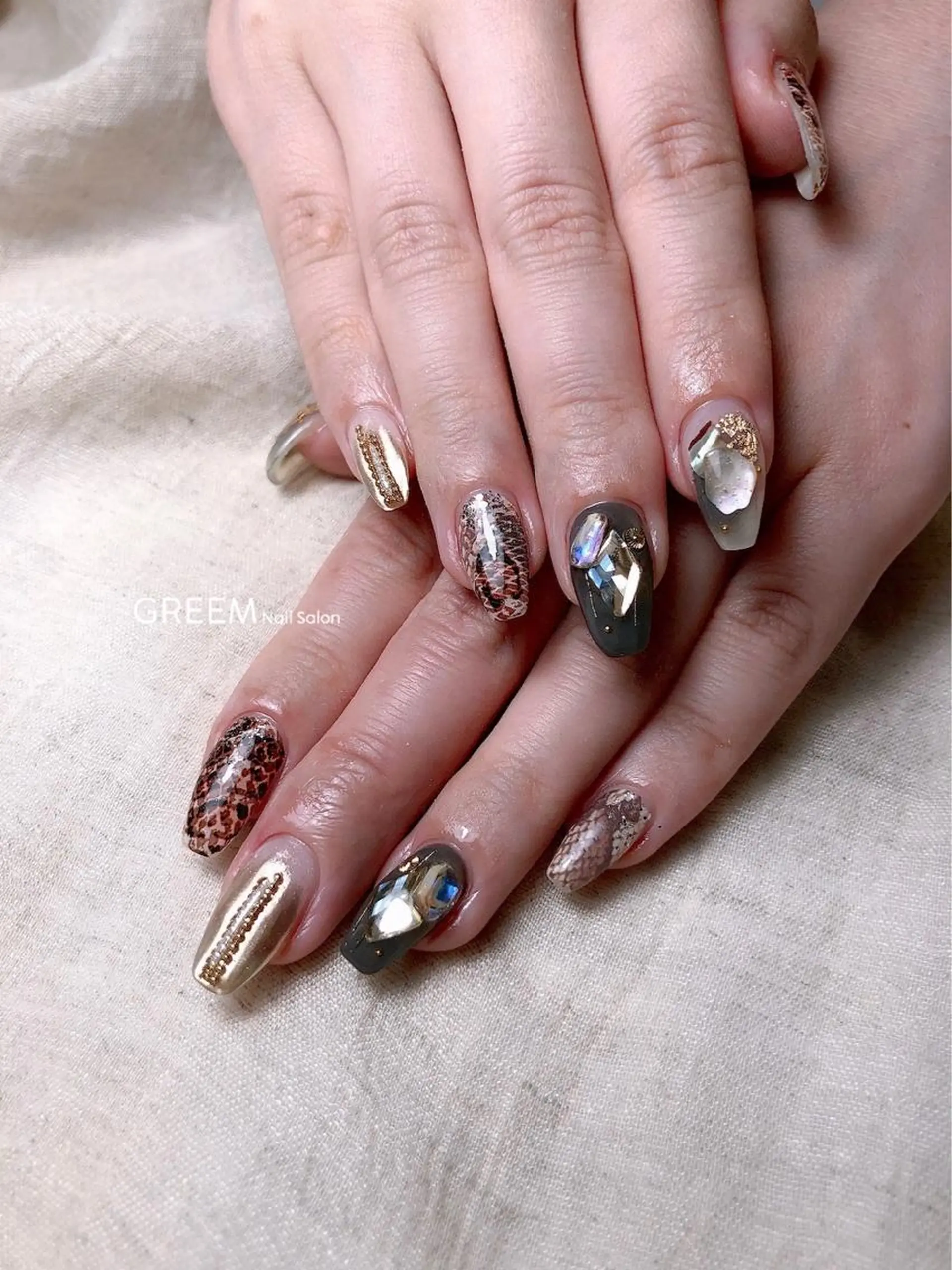 ネイル アニマル柄 GREEM グリームのネイルデザイン