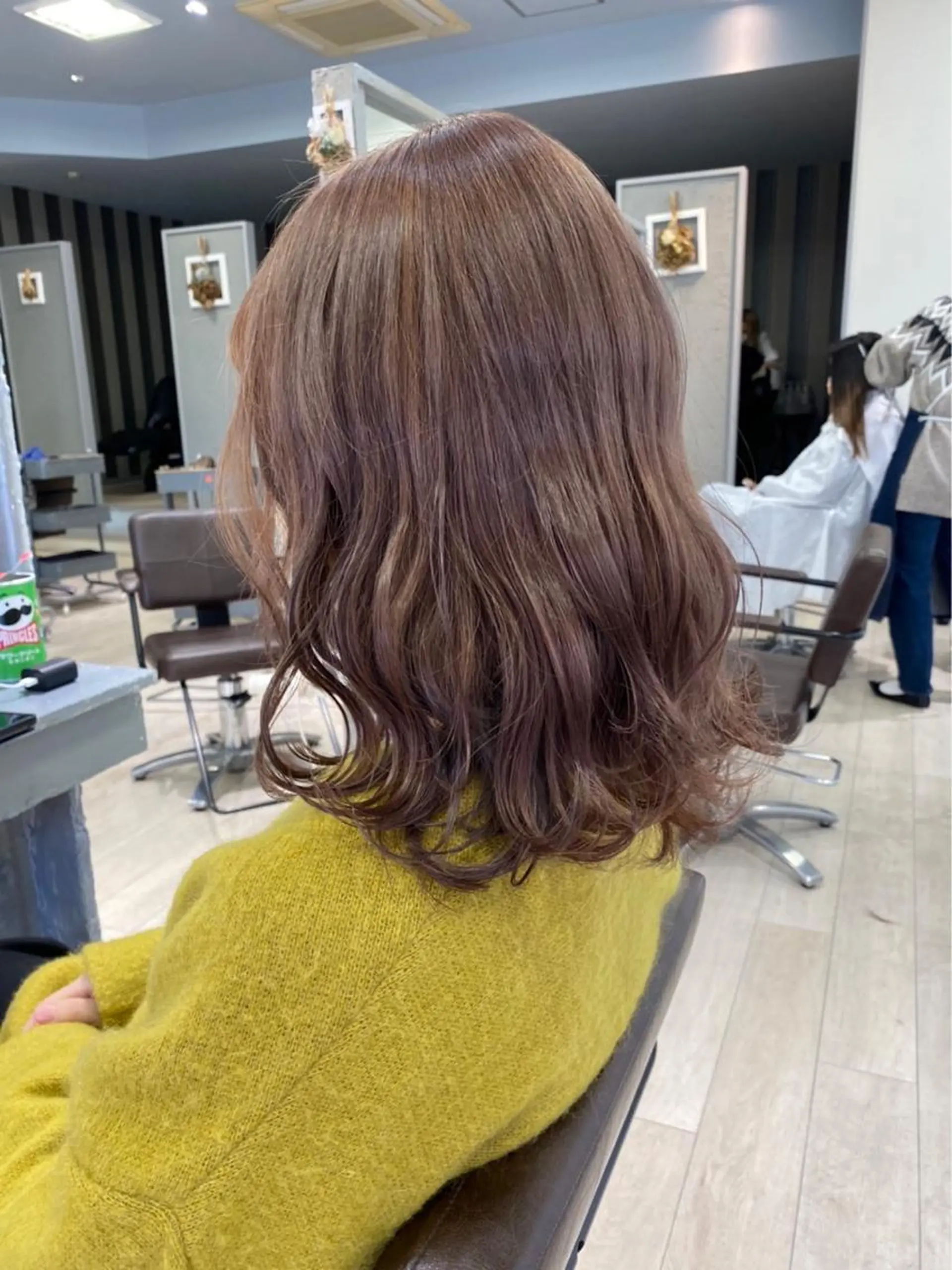 ミディアム カラー LOVERIA KURUME所属・村上 佳織のヘアスタイル