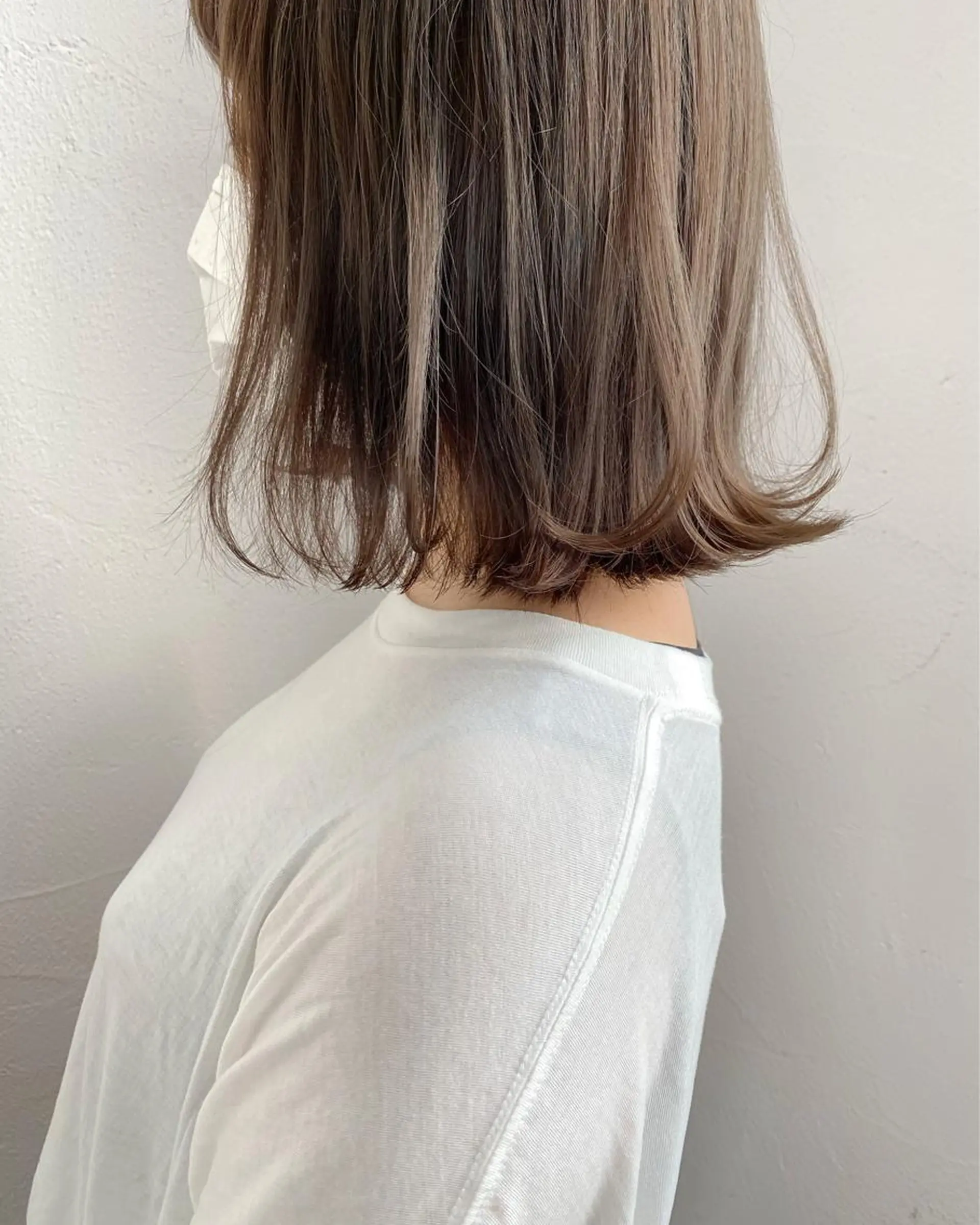 ミディアム 榎園 由美のヘアスタイル