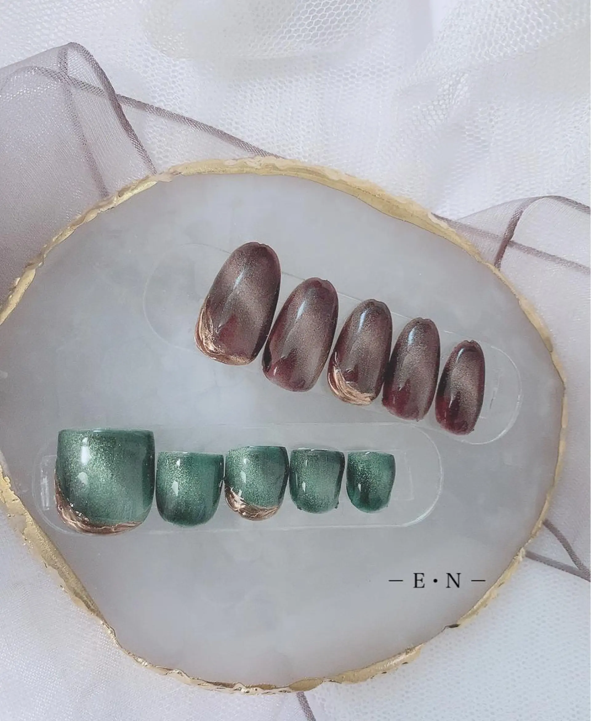 ネイル アートネイル マグネットネイル ミラーネイル E・N(エン)所属・E・N(エン) eyelashのマツエク・マツパデザイン