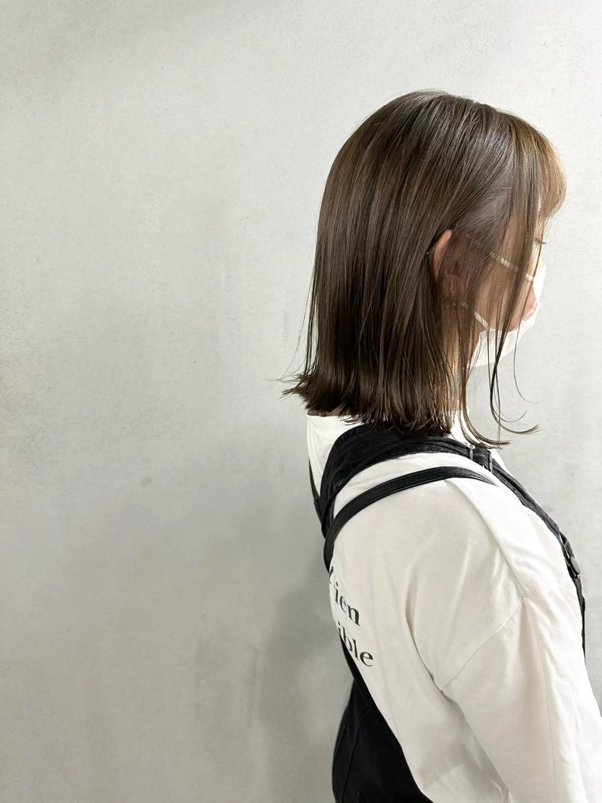 ミディアム カラー パーマ ヘアアレンジ メンズ キッズ ネイル マツエク・マツパ アイブロウ メンズブリーチ アッシュ ベージュカラー ブリーチ ブリーチなしカラー #tag 稗田綾加のヘアスタイル