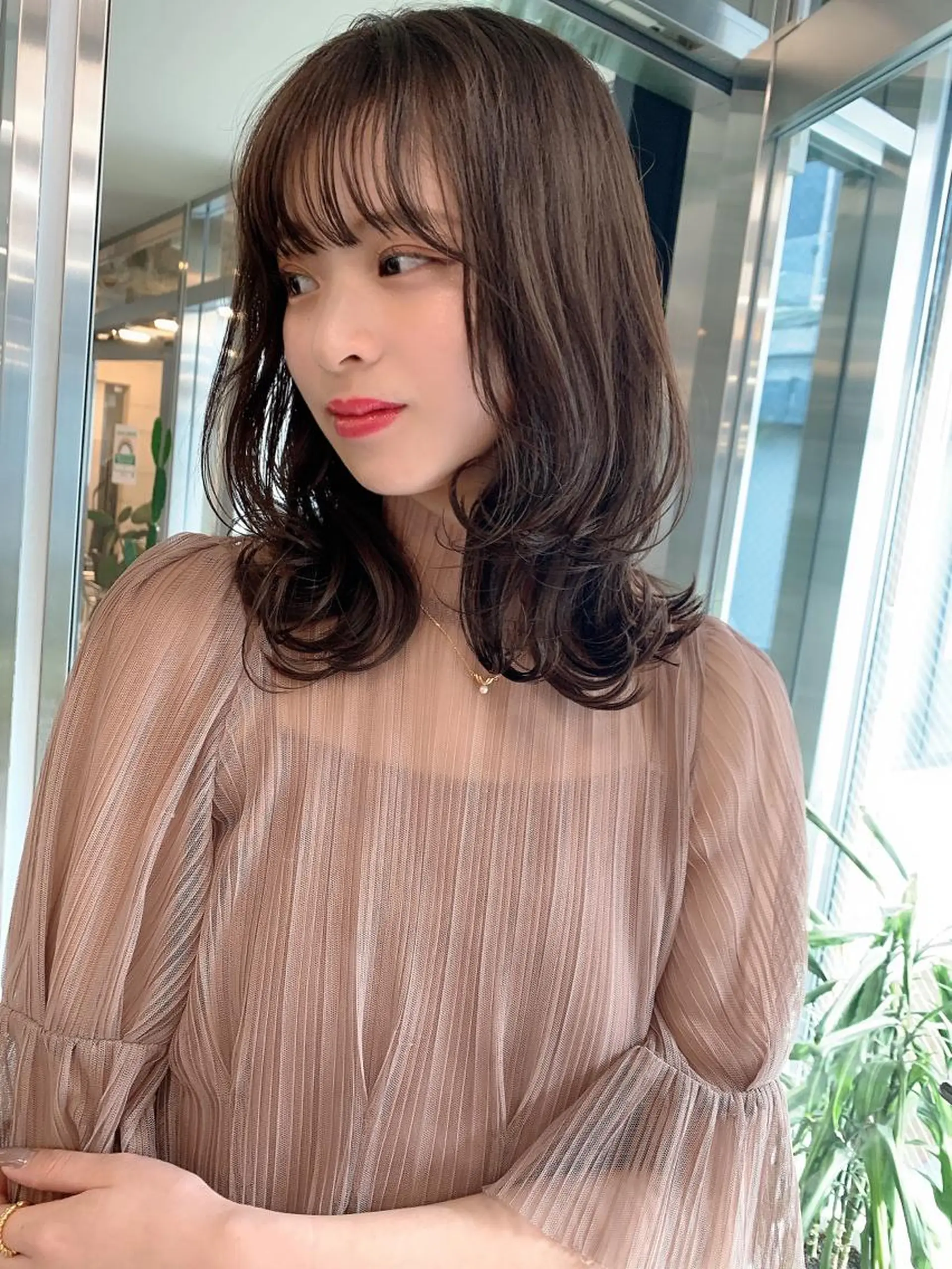 ミディアム カラー カット ヘアカラー トリートメント ヘッドスパ ヘアセット 透明感/オリーブ/ グレージュ/YUKAのヘアスタイル