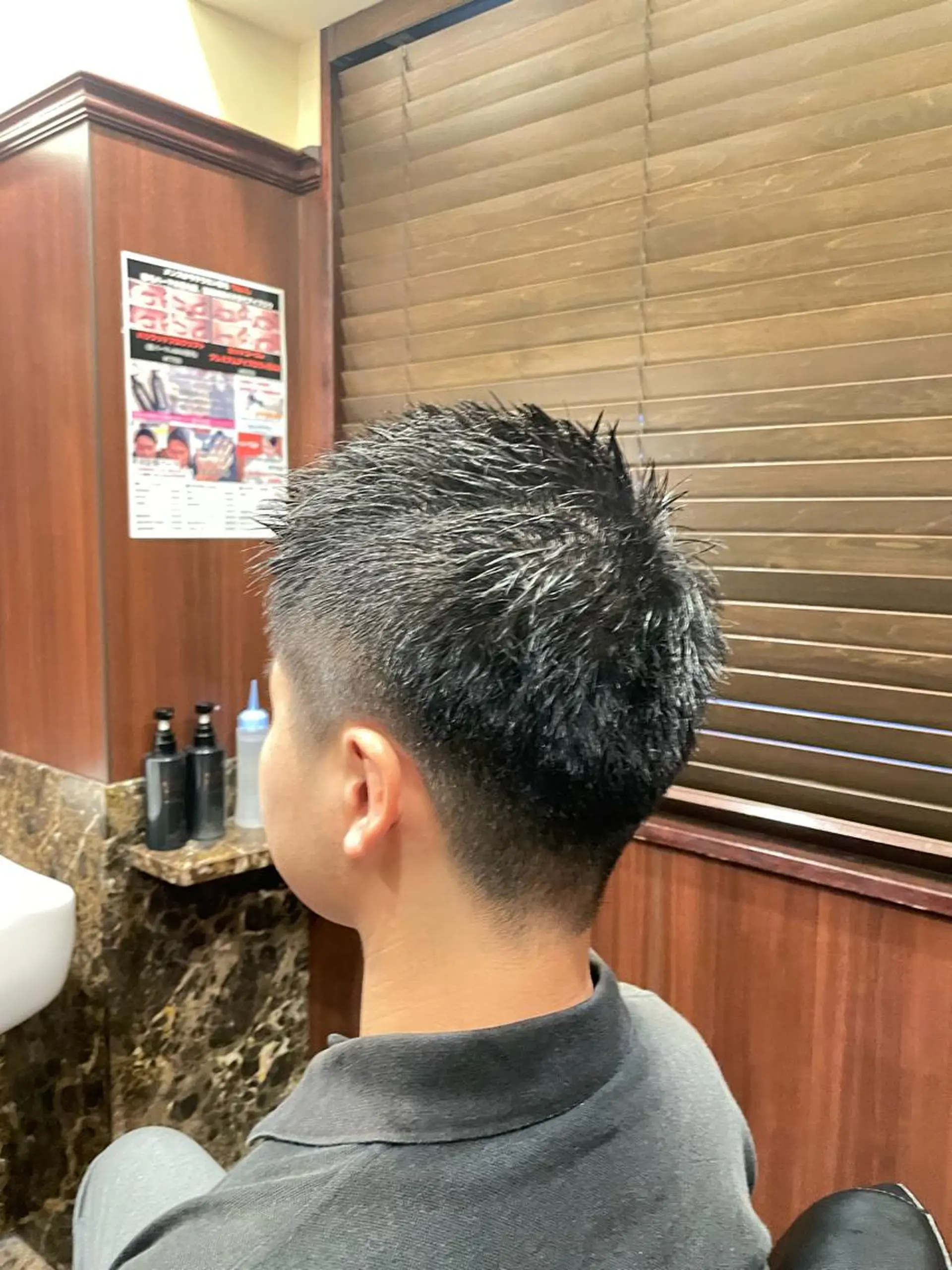 メンズ ヒロ銀座　　バーバーショップ新宿店所属・横尾 太尊ビジネススタイルのヘアスタイル