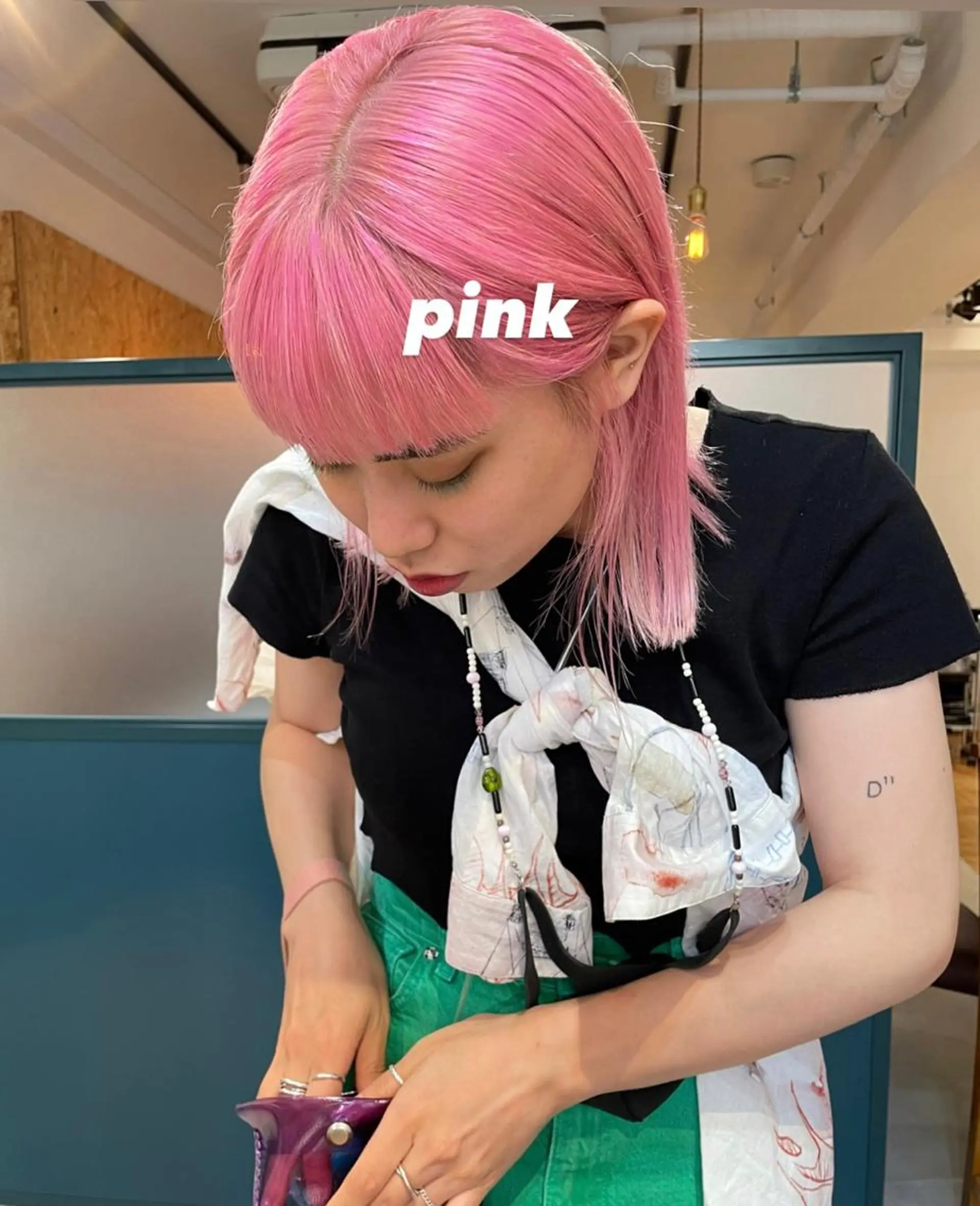 ミディアム カラー ヘアアレンジ マツエク・マツパ Miku /ブリーチ/ボブのヘアスタイル