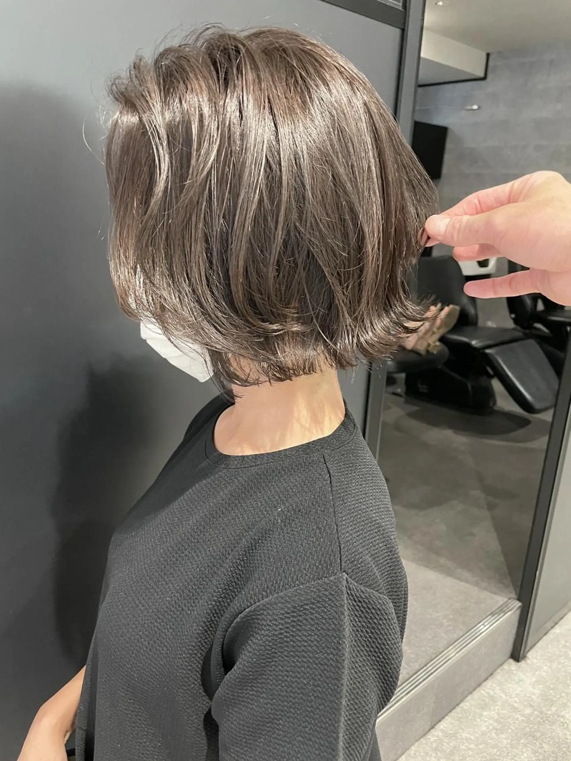 カラー カット ヘアカラー トリートメント ＿WHITE鳳店 アンダーバーホワイトのヘアスタイル