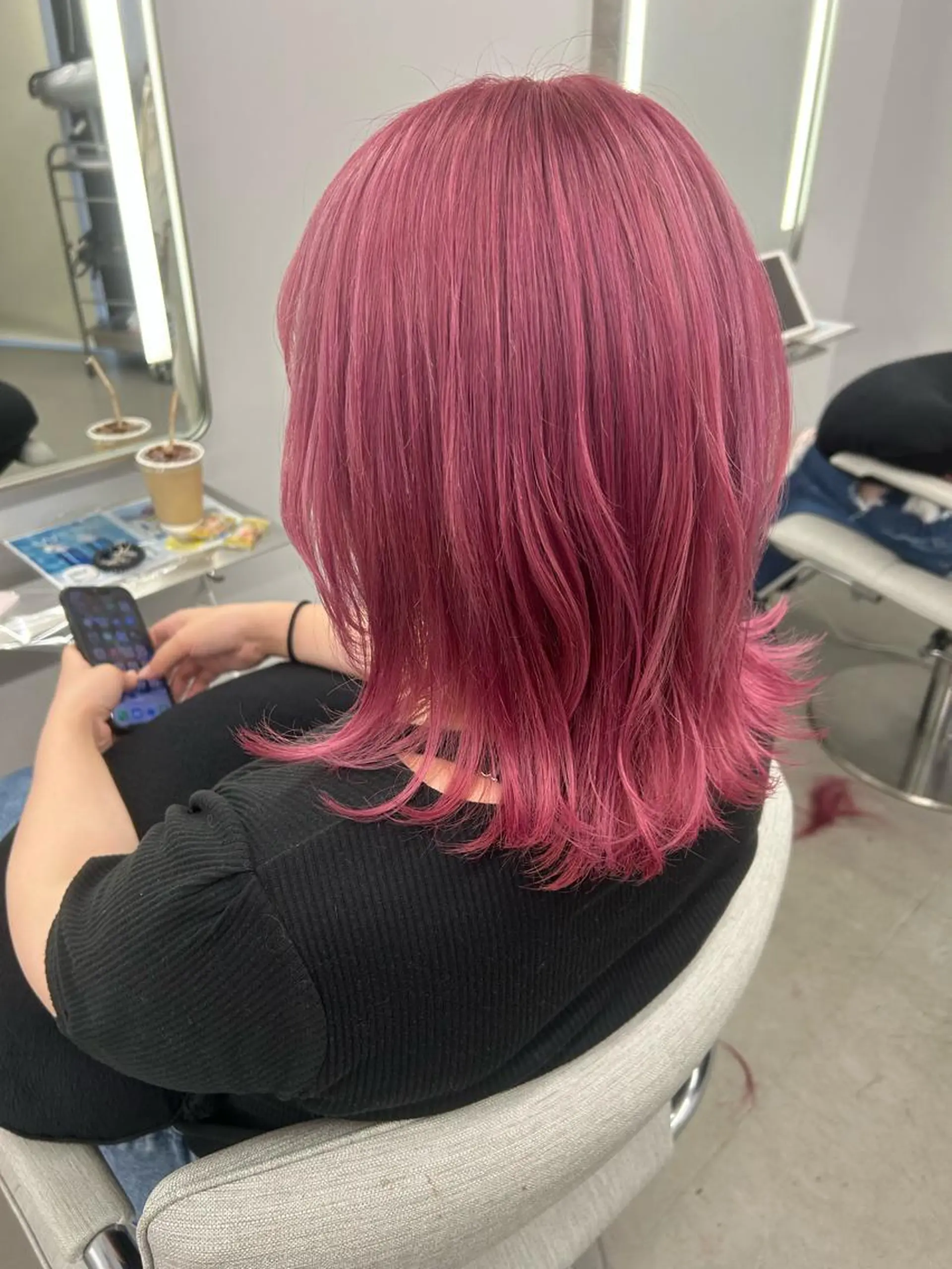 カラー ヘアカラー トリートメント HANA ROCCO3rdのヘアスタイル