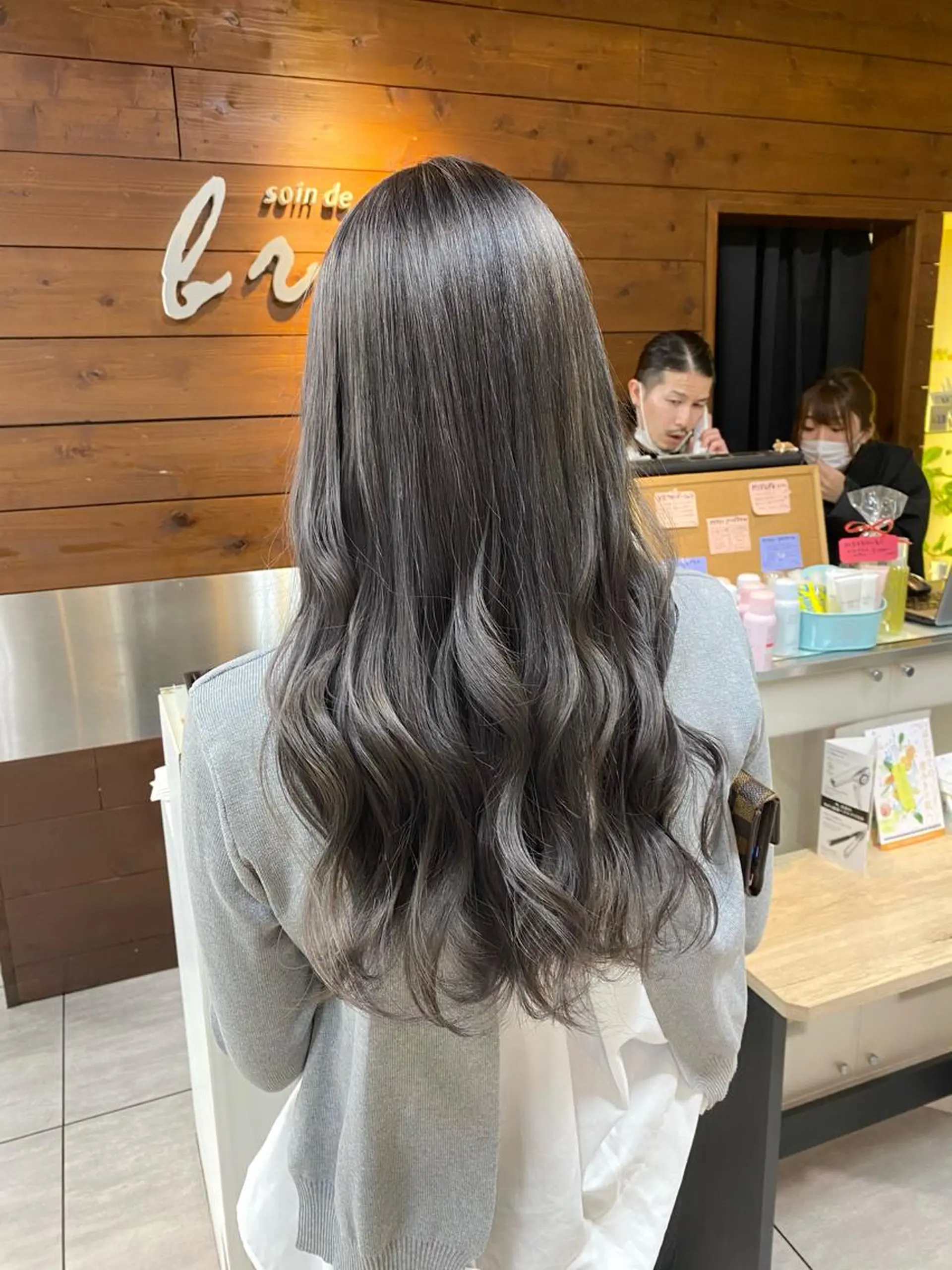 ロング カラー ヘアアレンジ ブリーチ ヘアカラー トリートメント HAIRSALONLOOP所属・川上 麻梨阿のヘアスタイル