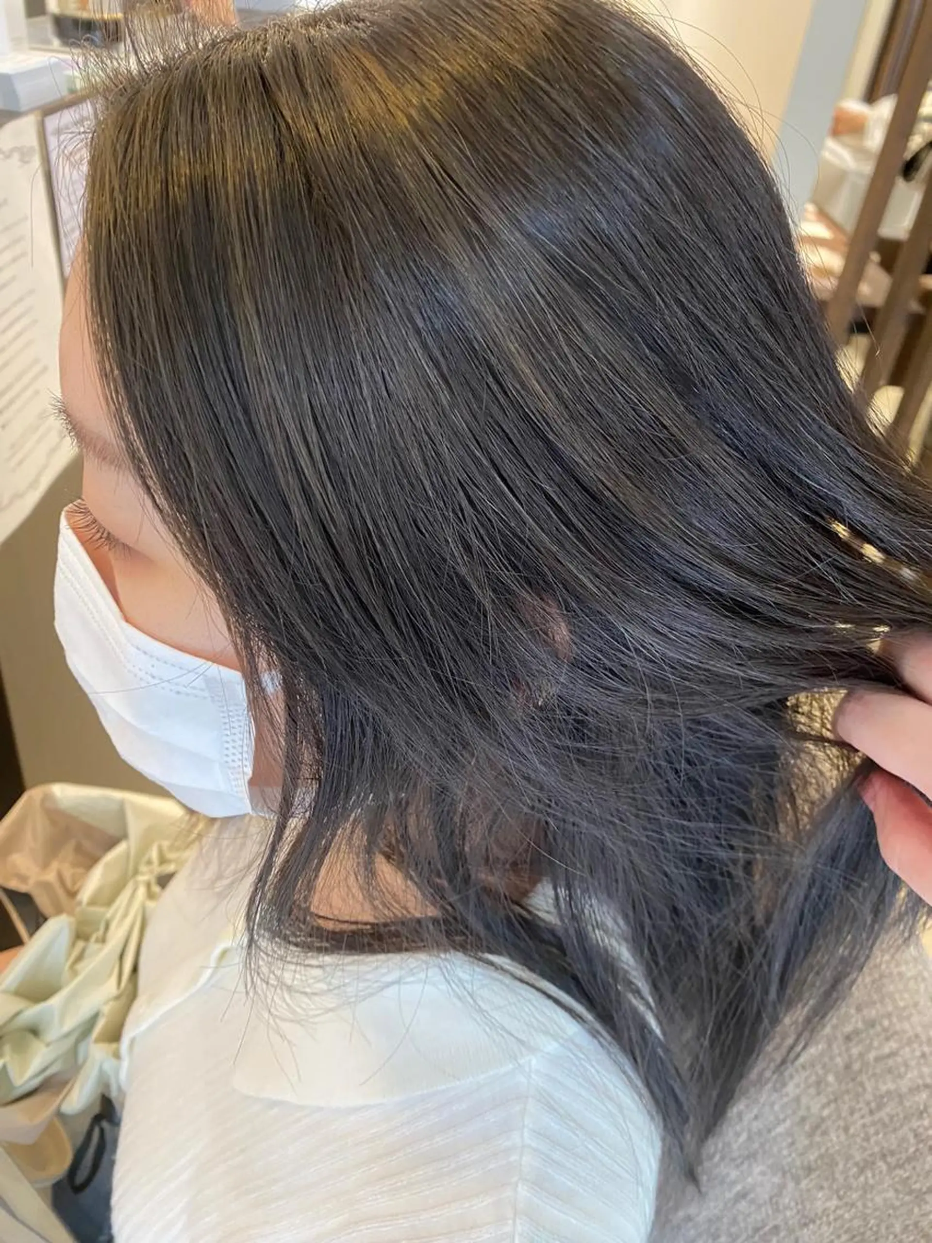 セミロング カラー ハイライトカラー ハイライト ヘアカラー トリートメント ✨艶カラー✨ かつべのヘアスタイル